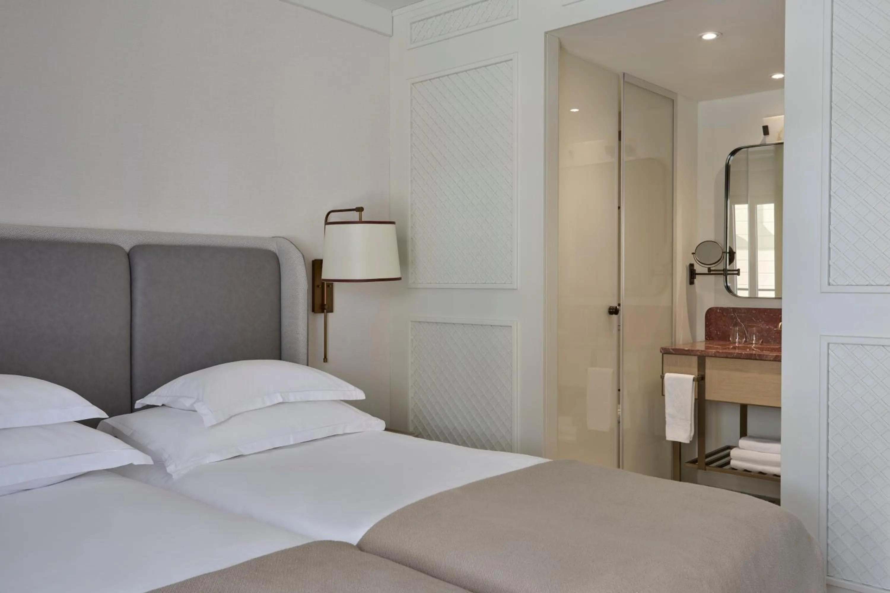 Bed in Amadria Park Grand Hotel 4 Opatijska Cvijeta