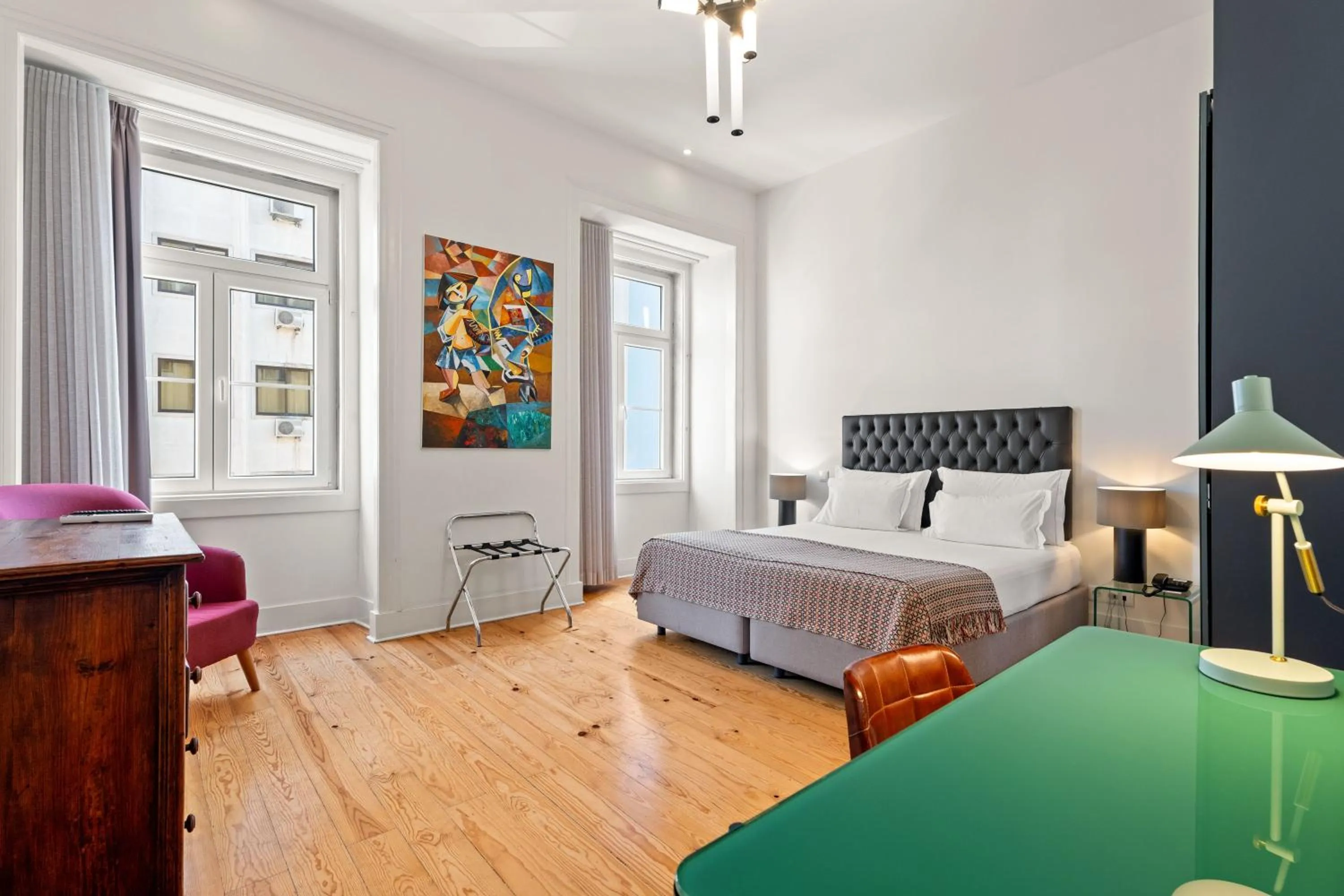 Bed in Tesouro da Baixa by Shiadu