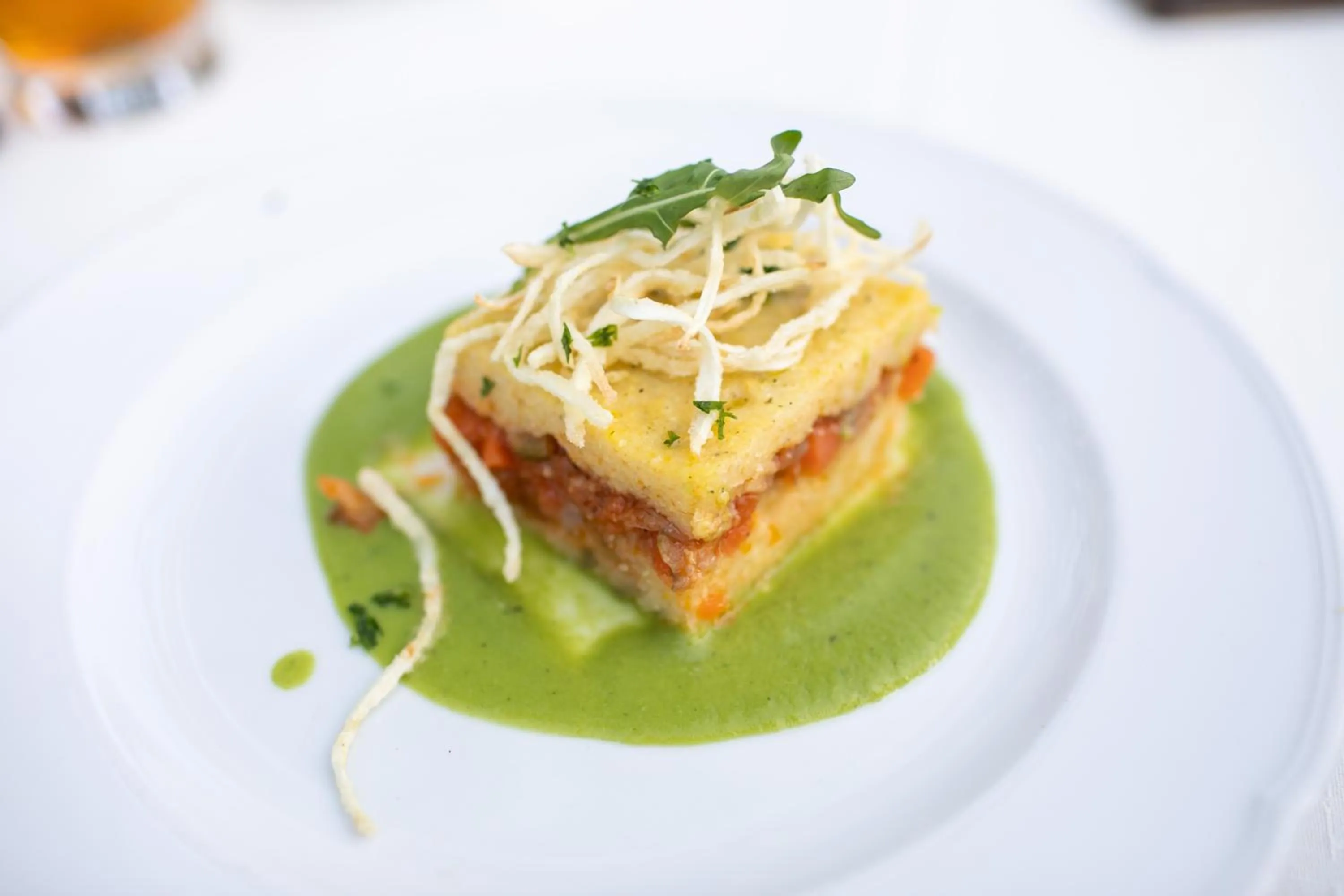 Restaurant/places to eat in Hotel Manora