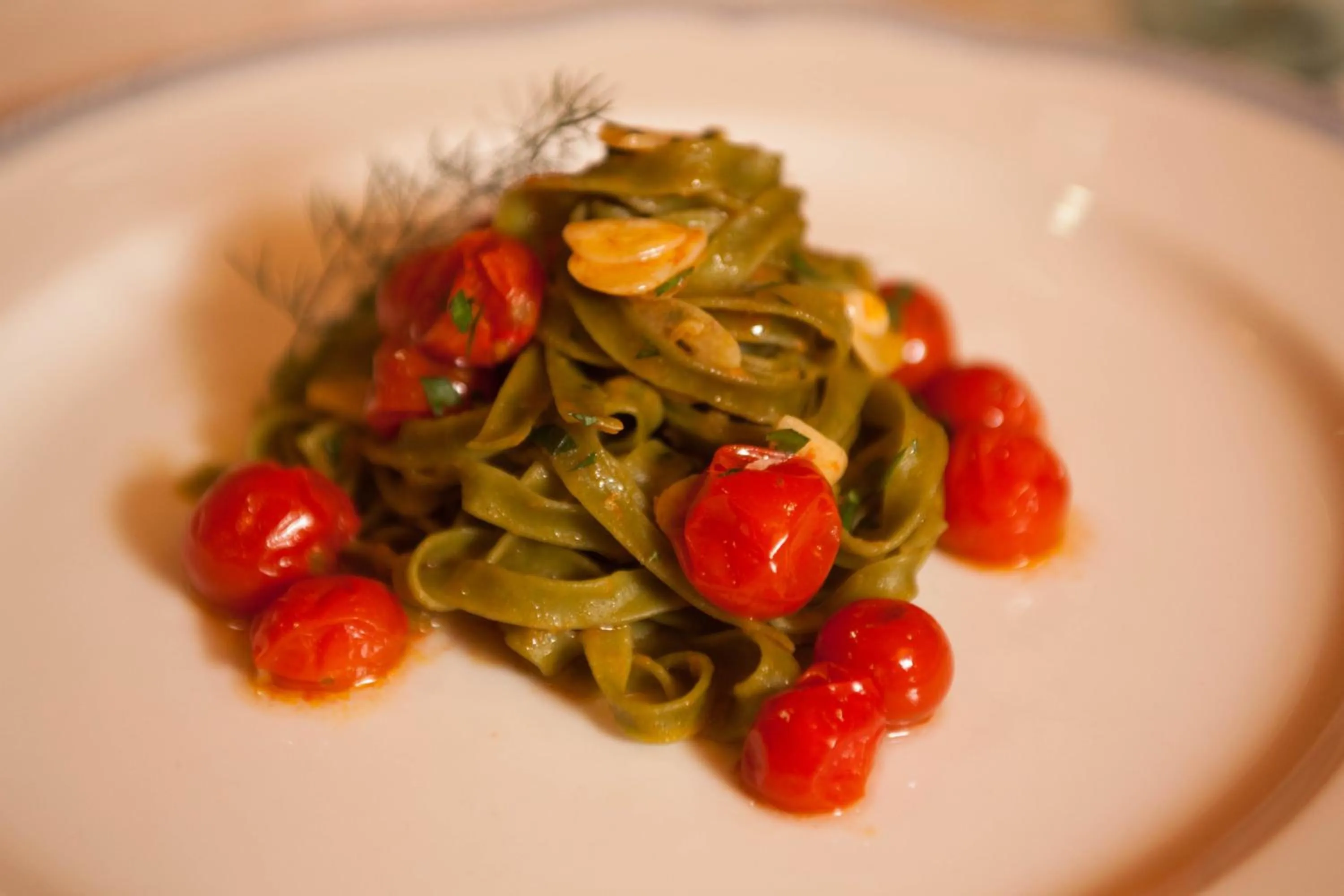 Restaurant/places to eat in Hotel Manora