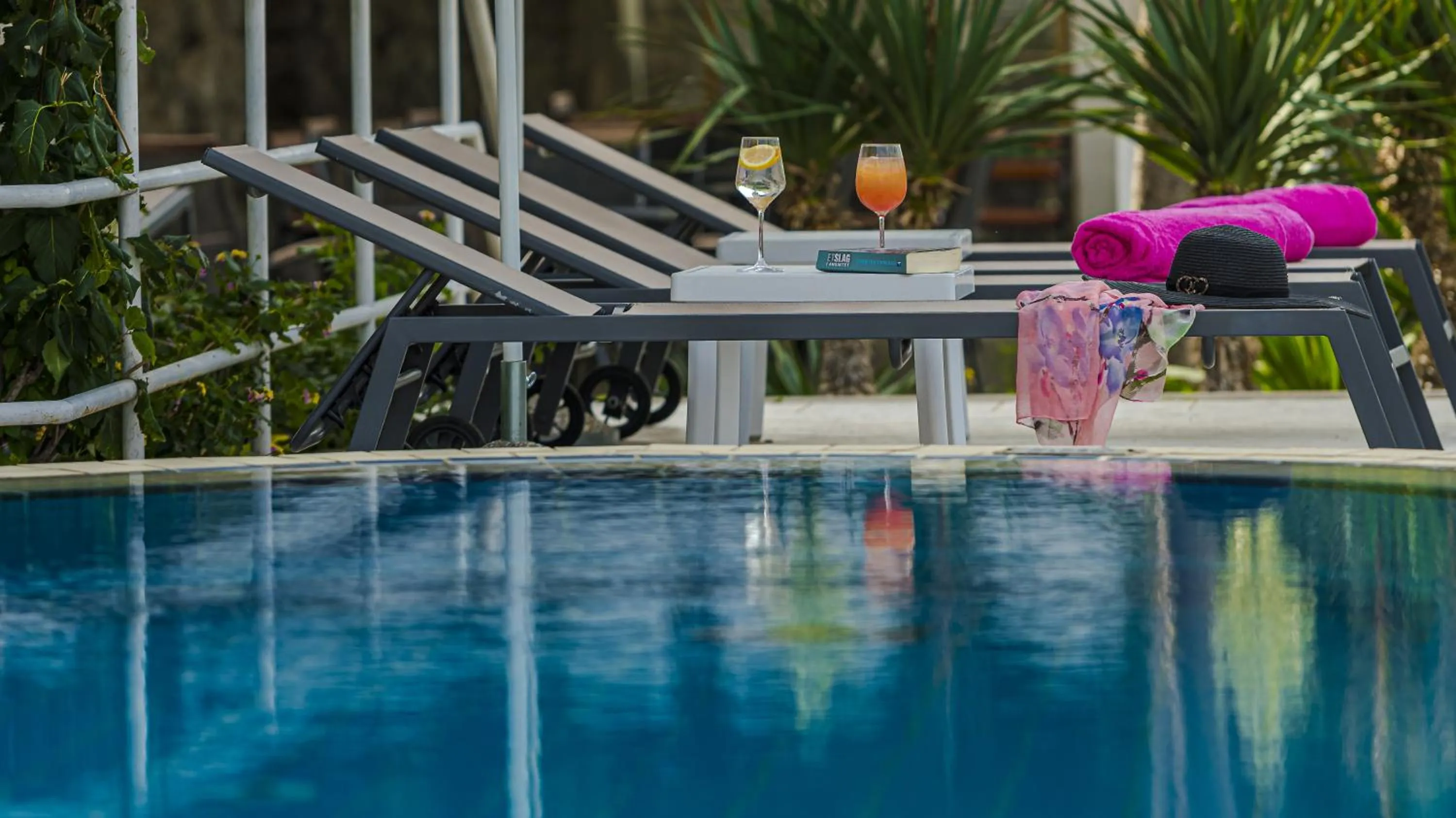 Pool view in Hotel Komodor
