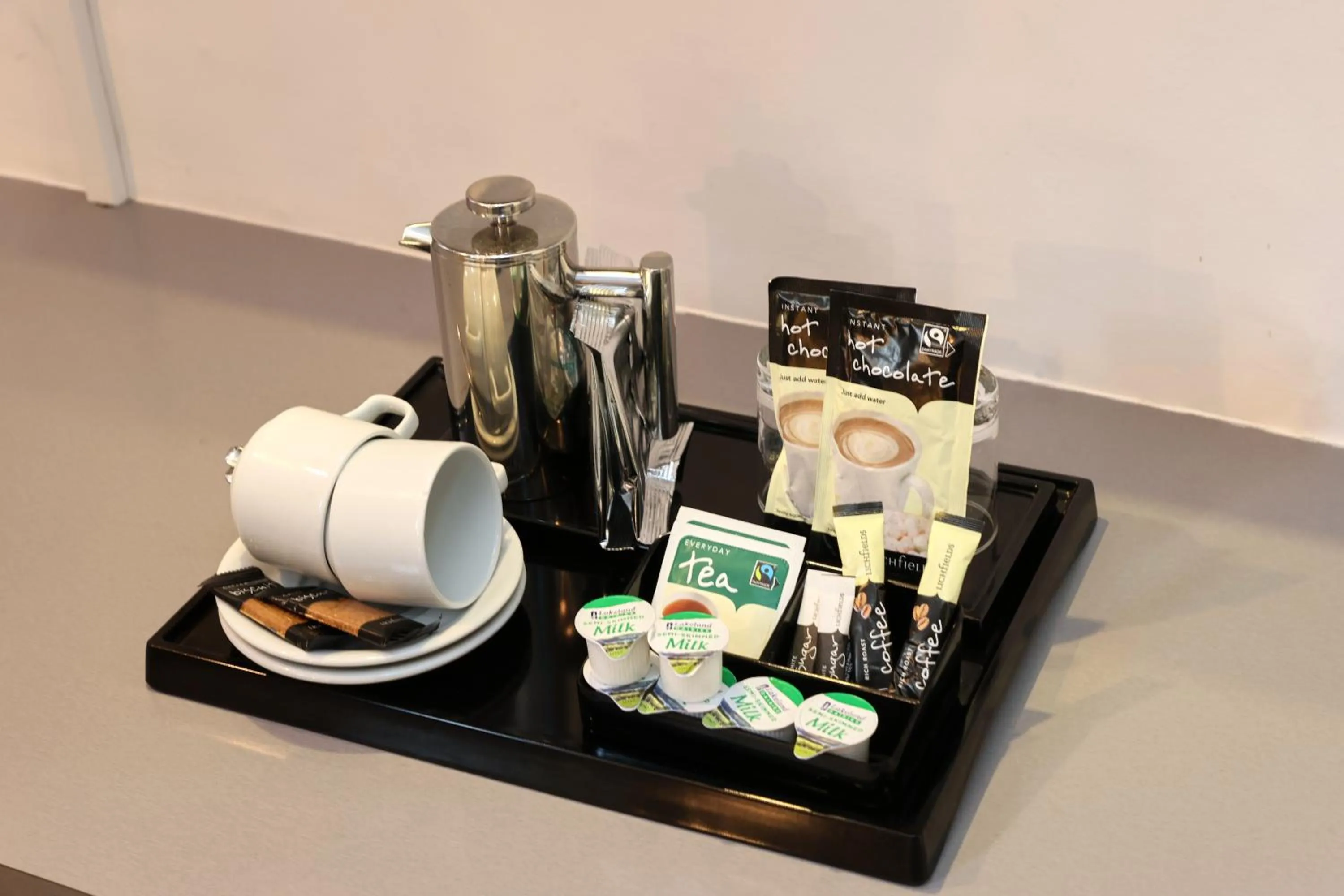 Coffee/tea facilities in The Forest Lodge