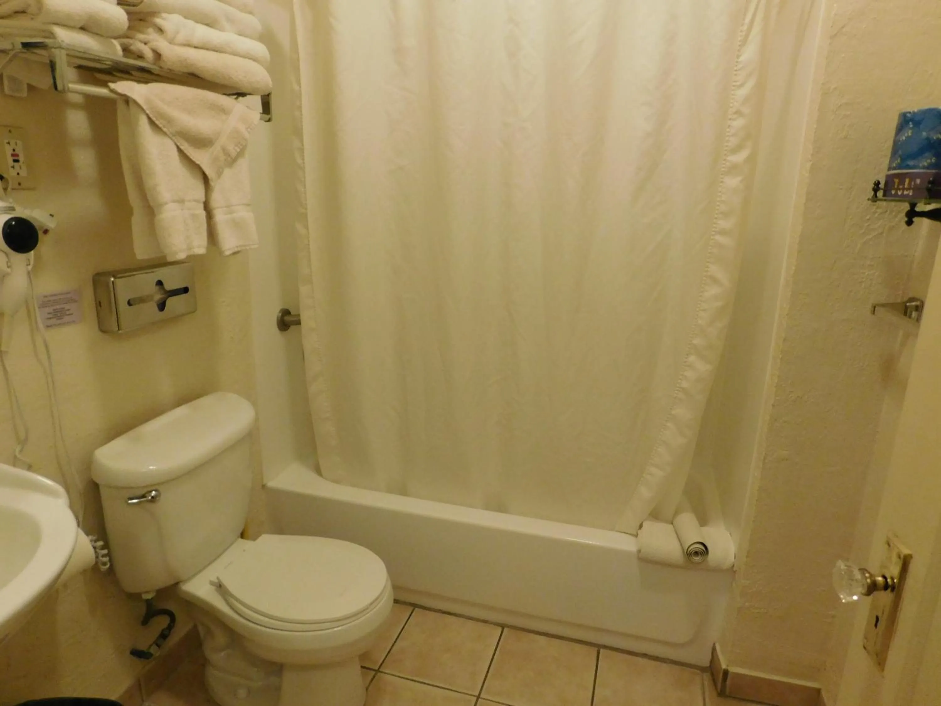 Bathroom in Capitola Venetian Vacation Rentals