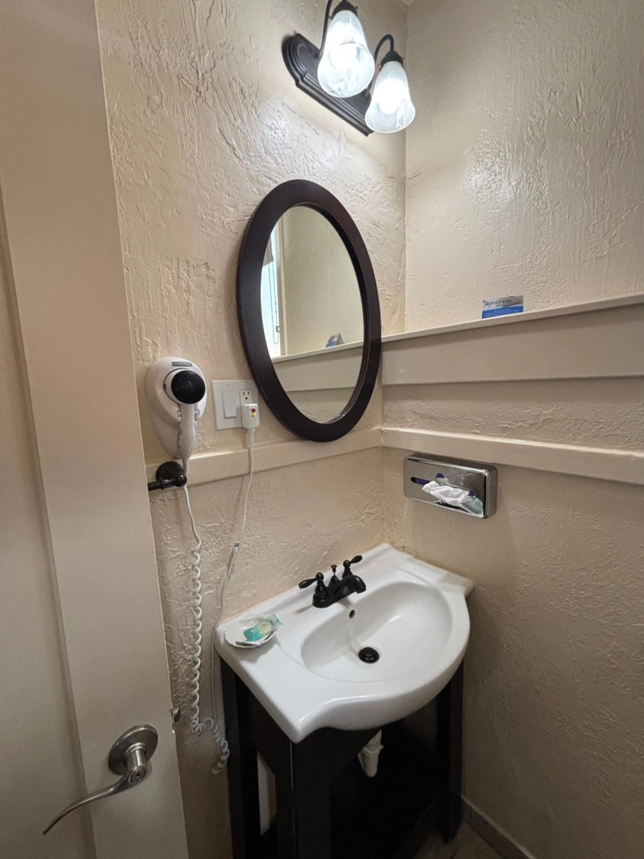 Bathroom in Capitola Venetian Vacation Rentals