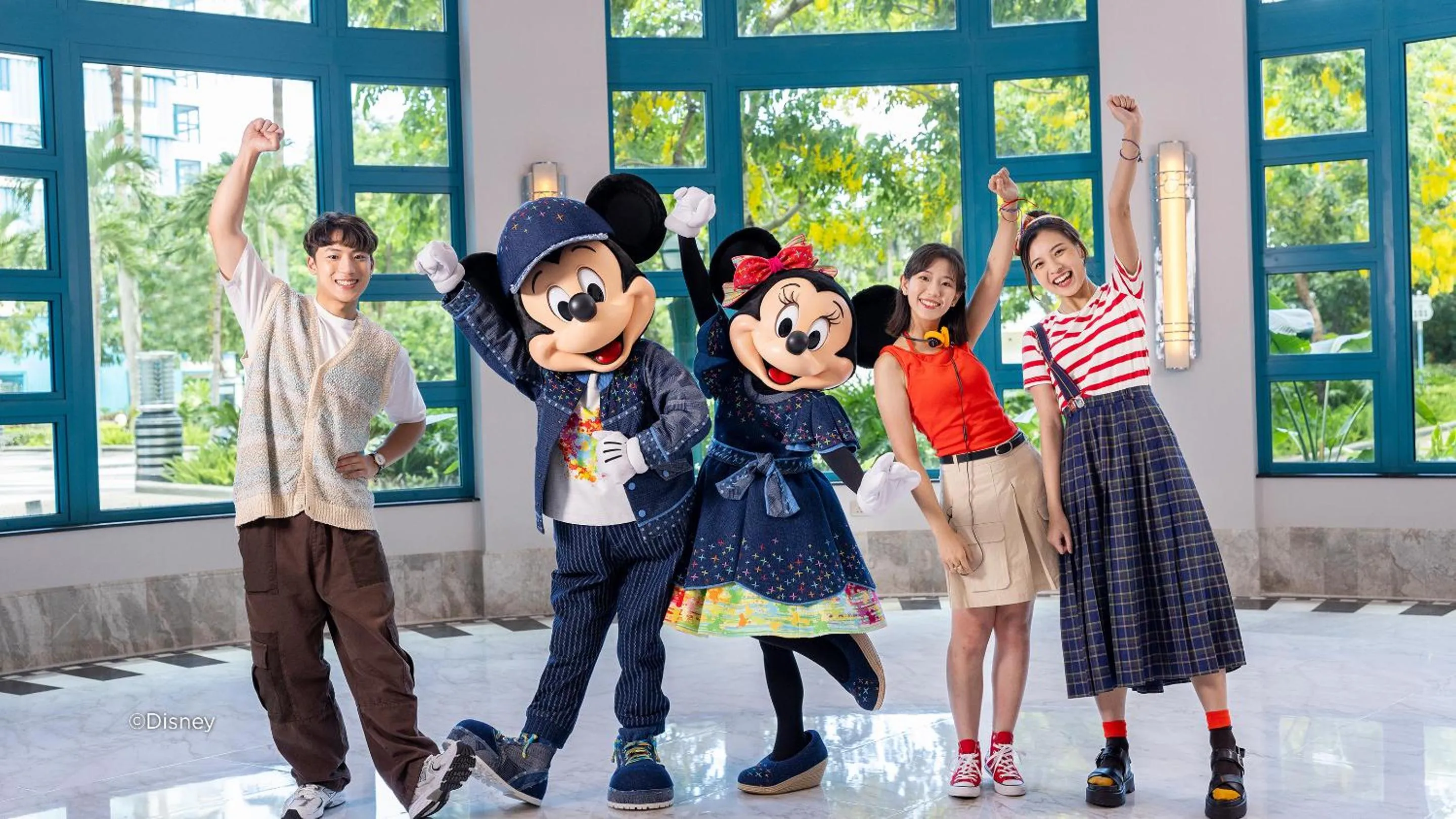 Lobby or reception in Disney's Hollywood Hotel