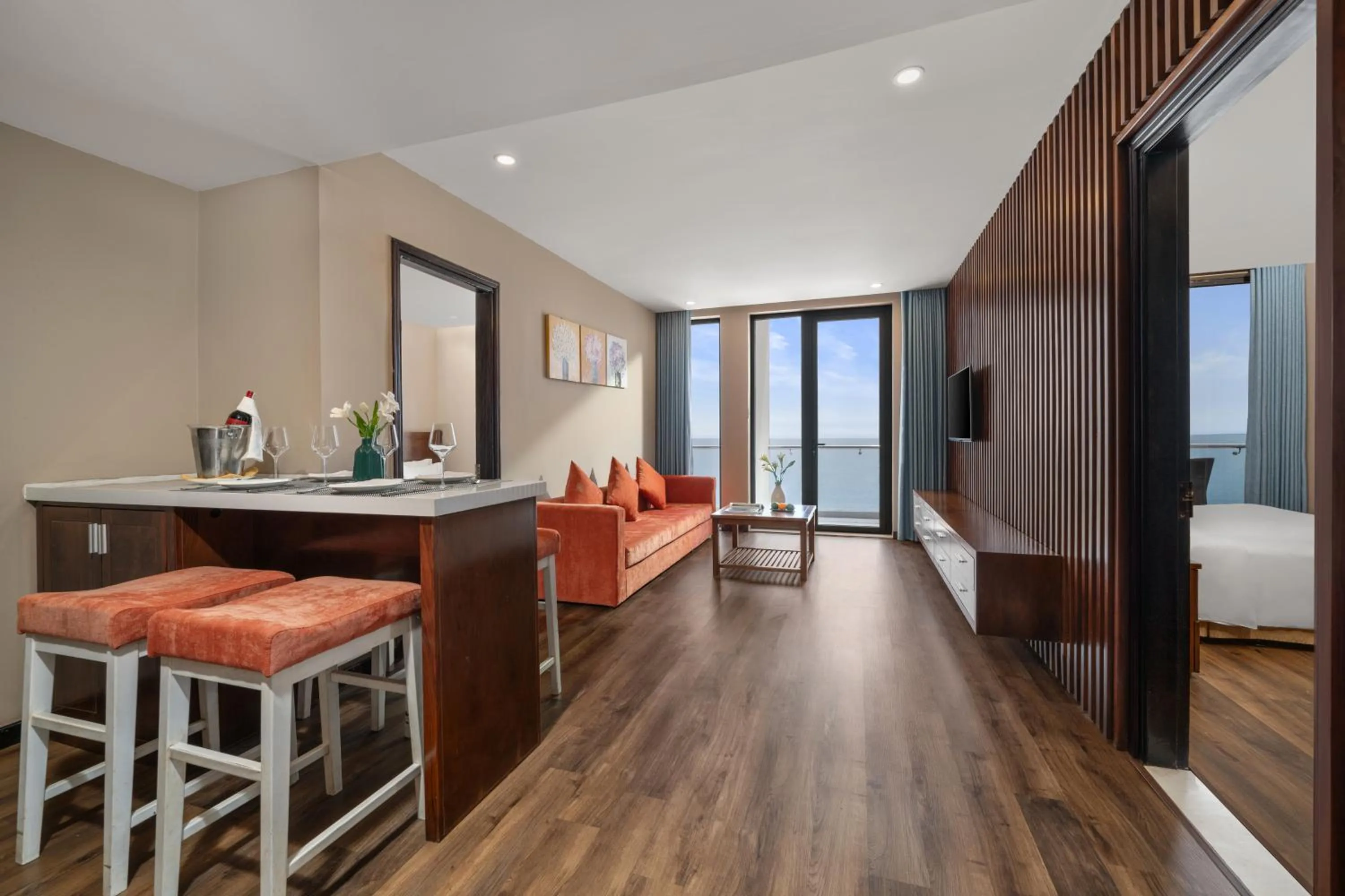 Bed in Yarra Ocean Suites Danang