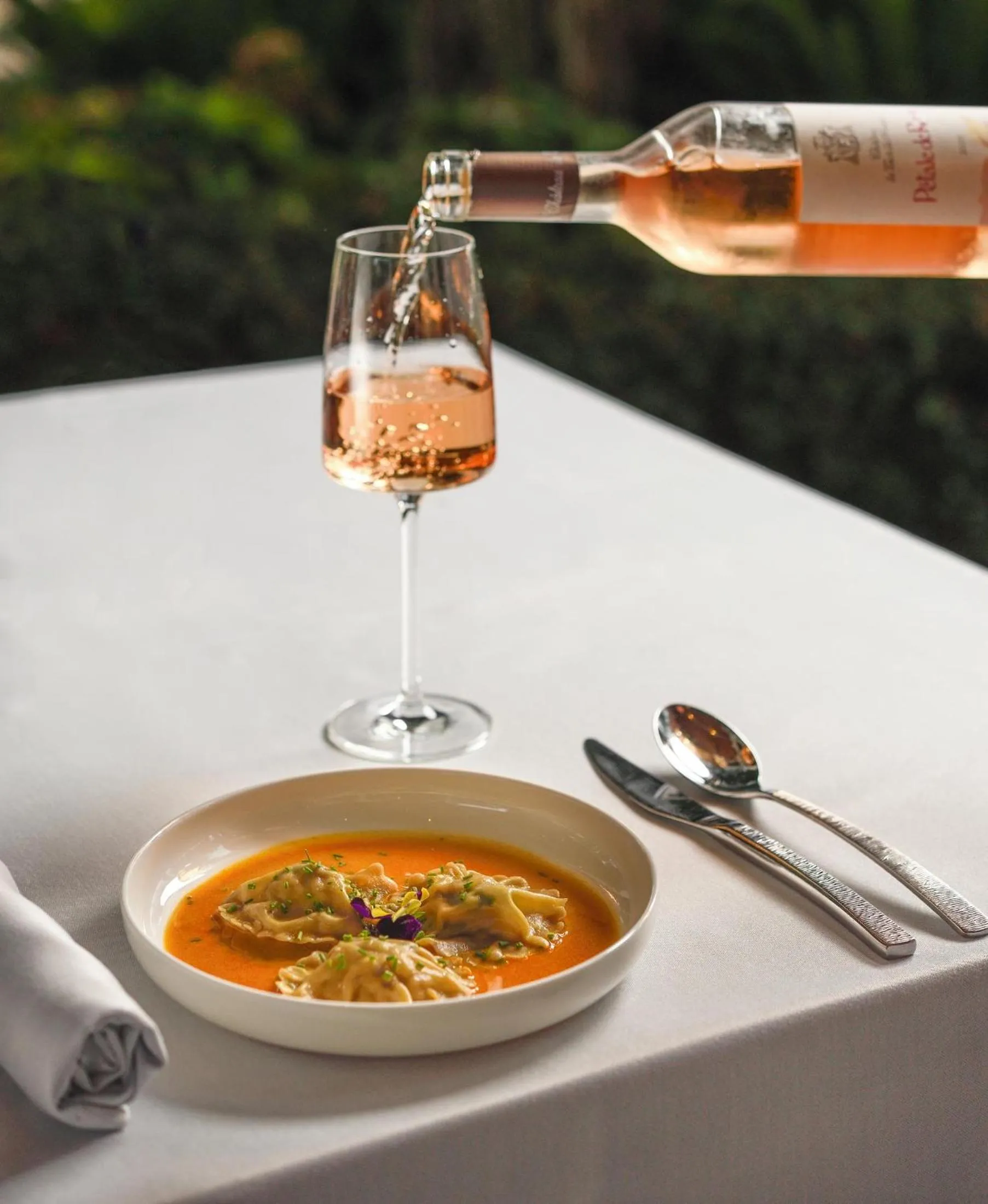 Restaurant/places to eat in Sani Dunes