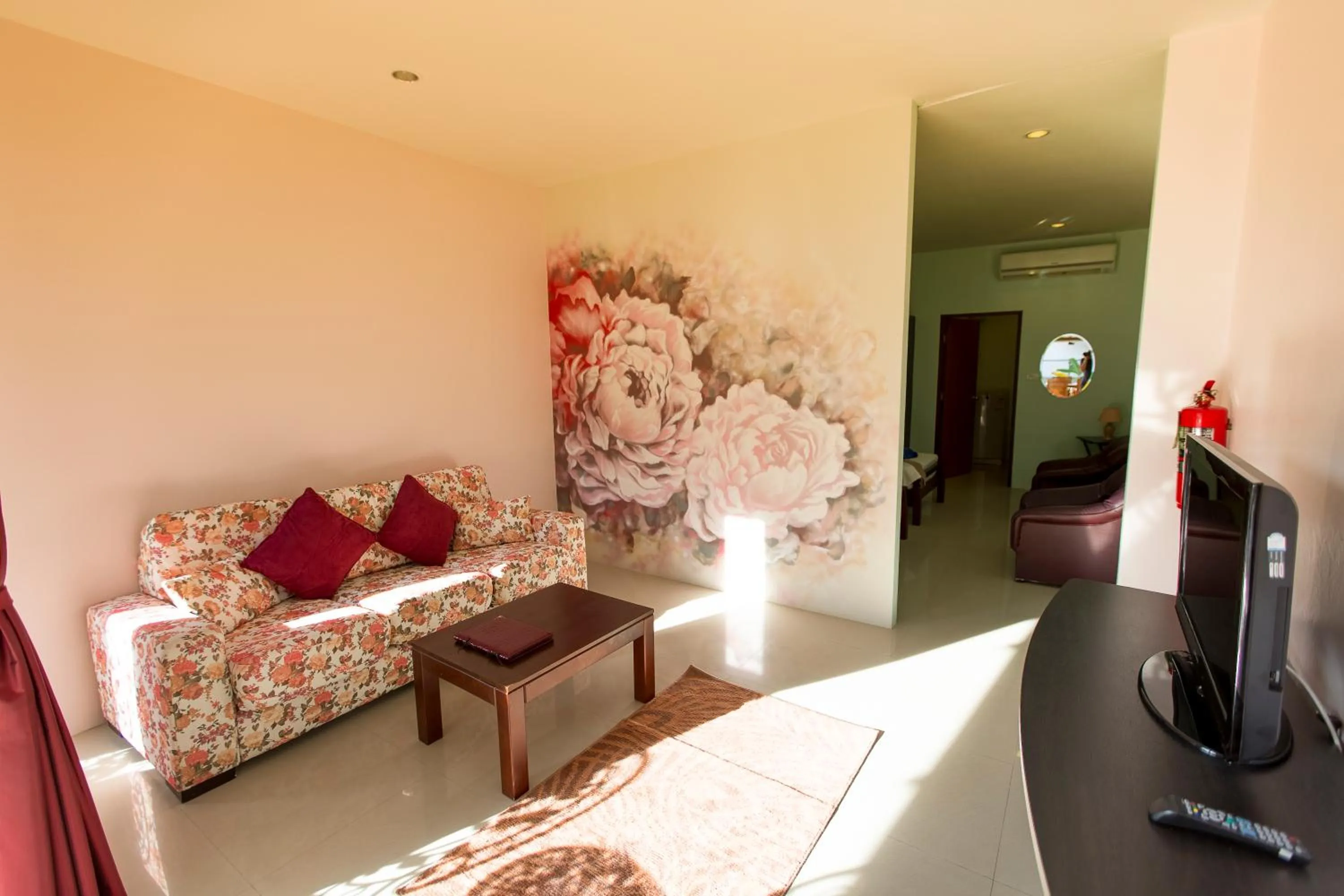 Photo of the whole room in Phuket Wake Park