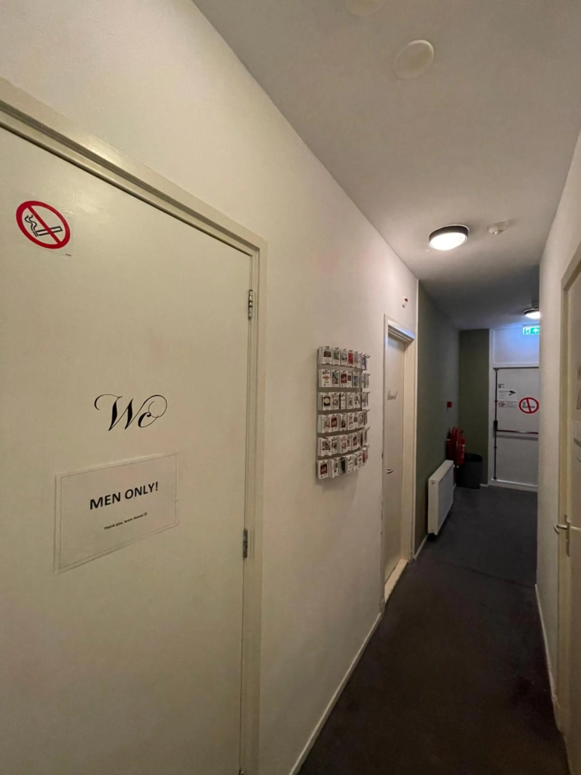 Toilet in Thuis bij Schell