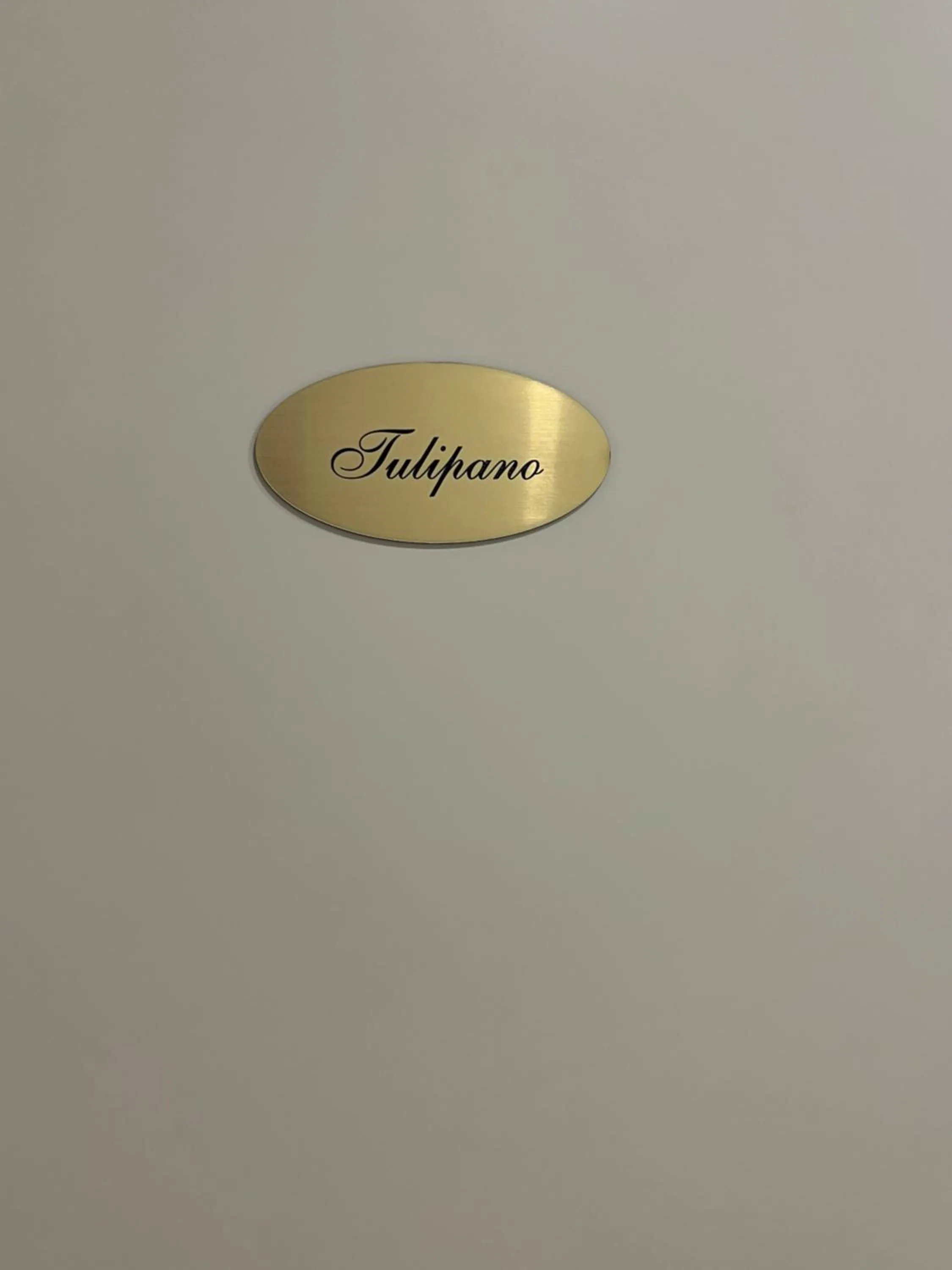 Property logo or sign in Fleur Blanche