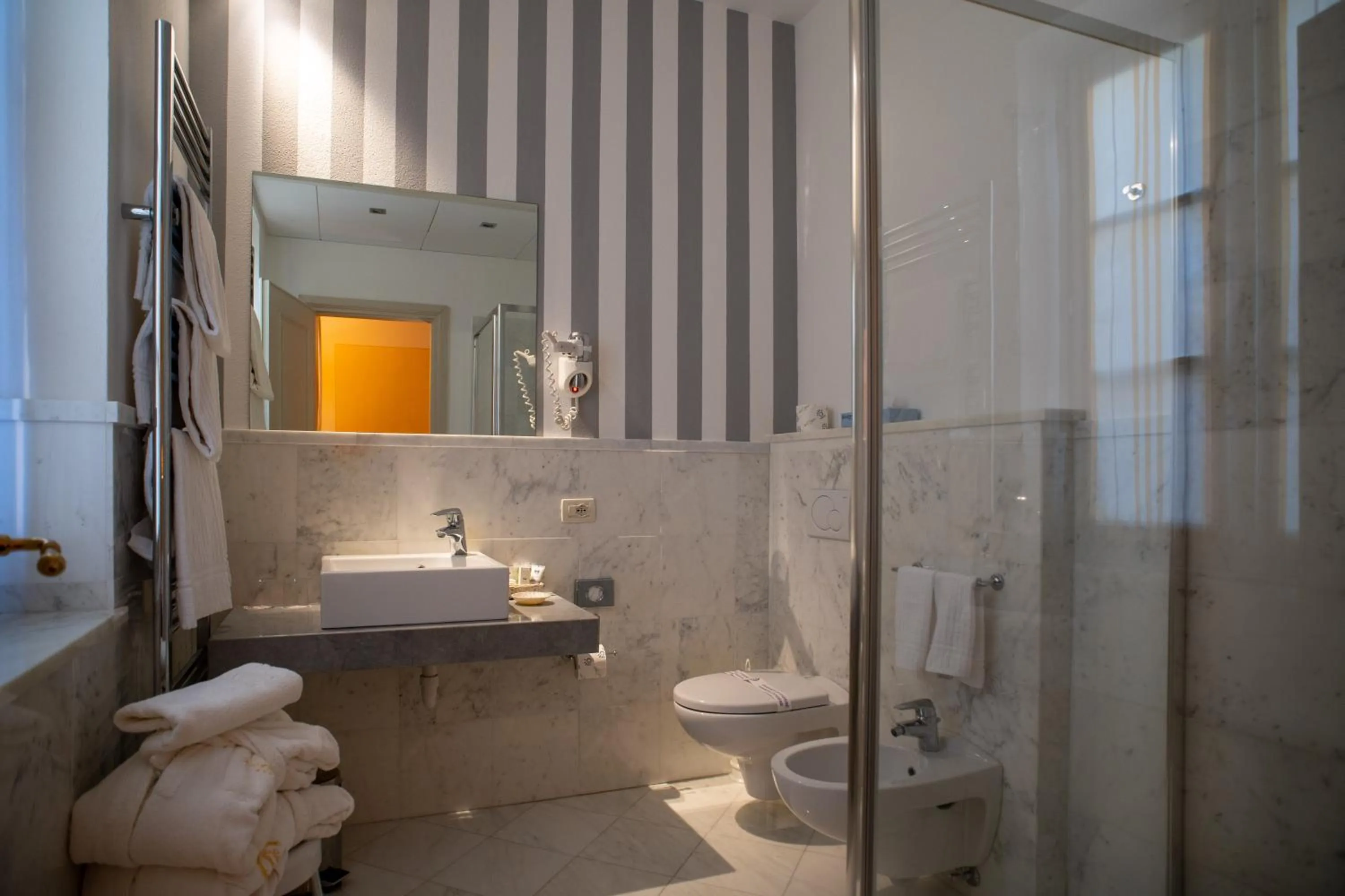 Bathroom in Hotel Cannero