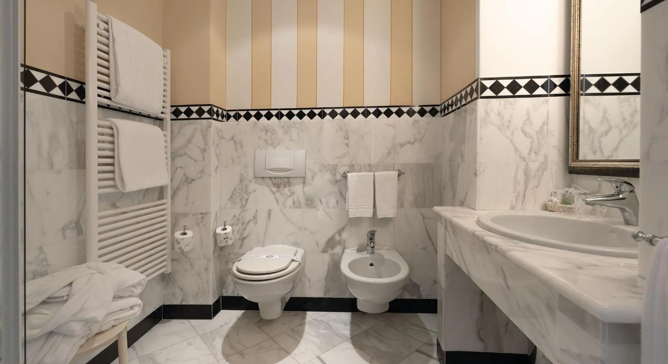 Bathroom in Hotel Cannero