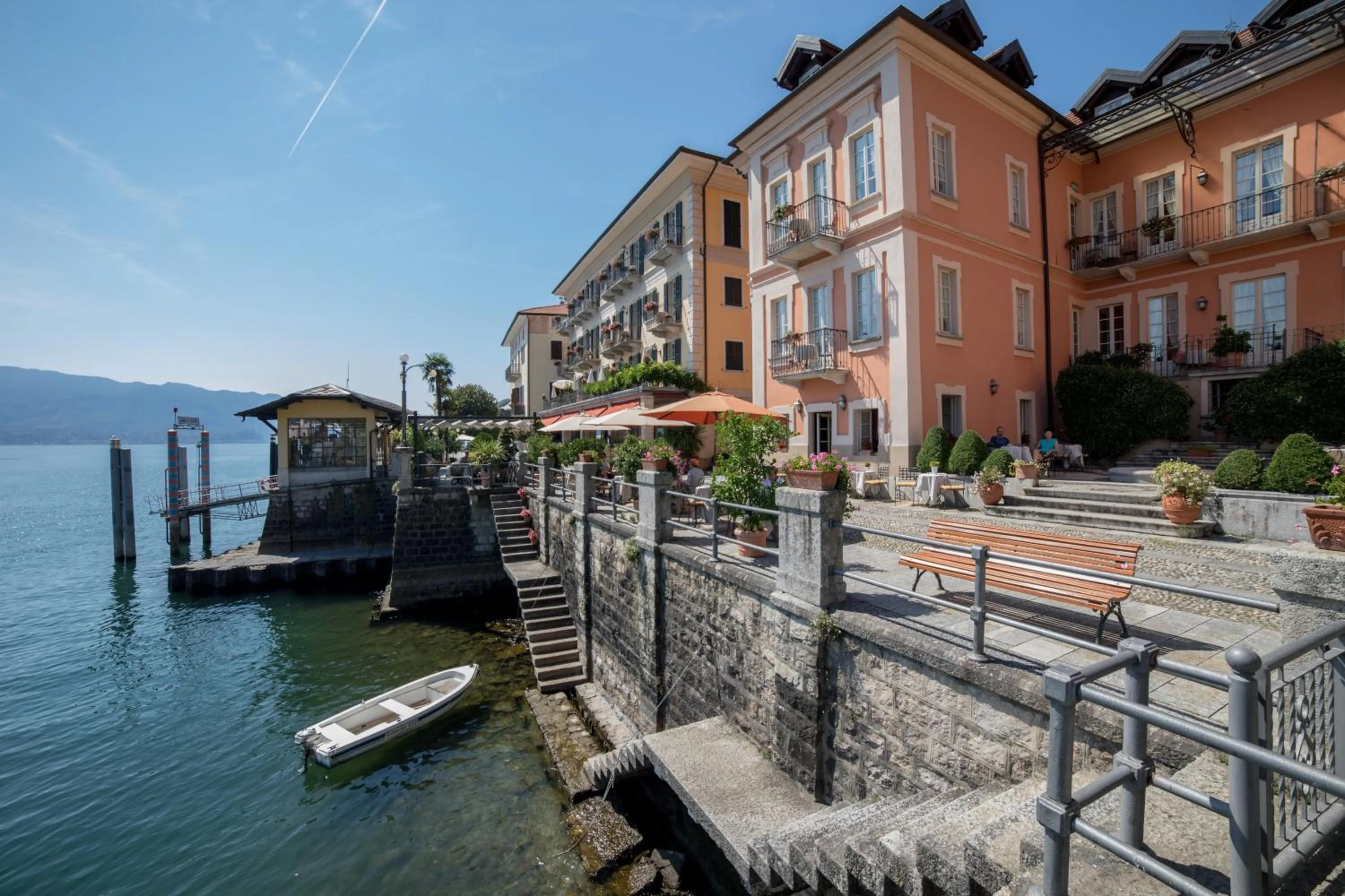 Facade/entrance in Hotel Cannero