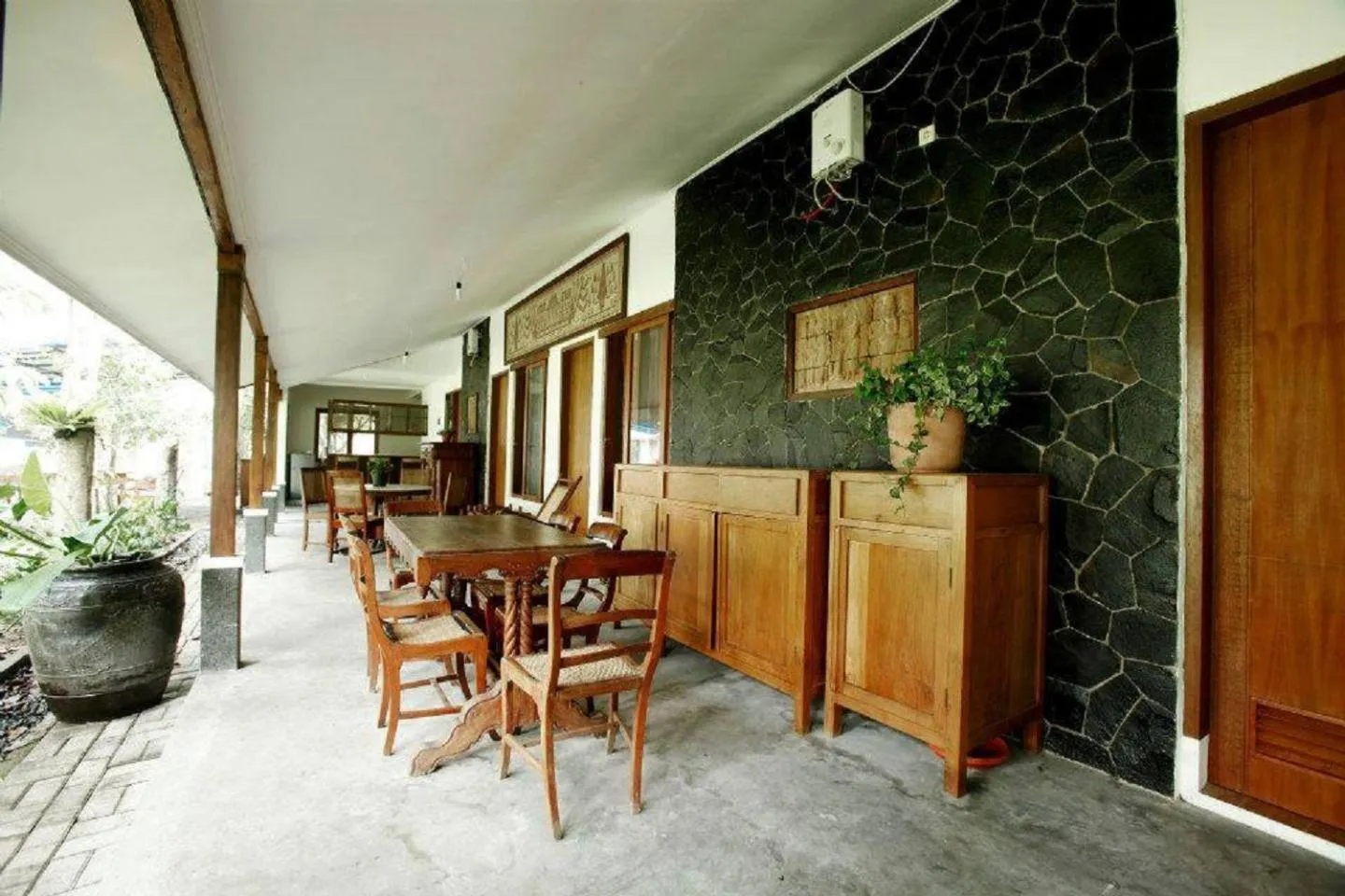 Balcony/Terrace in Ronia Mountain Villa Lembang