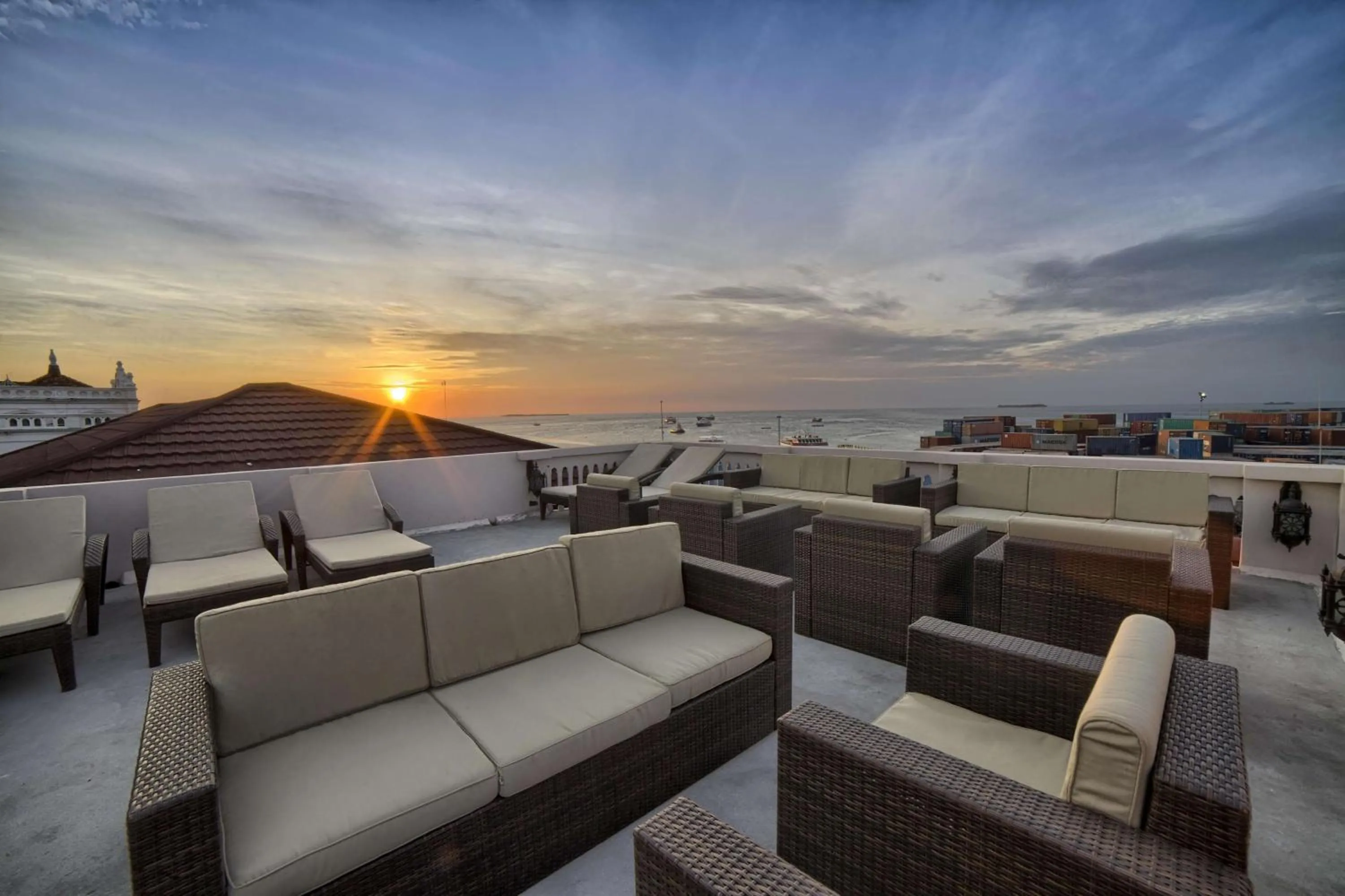 On site, Sunrise/Sunset in Best Western Plus Zanzibar