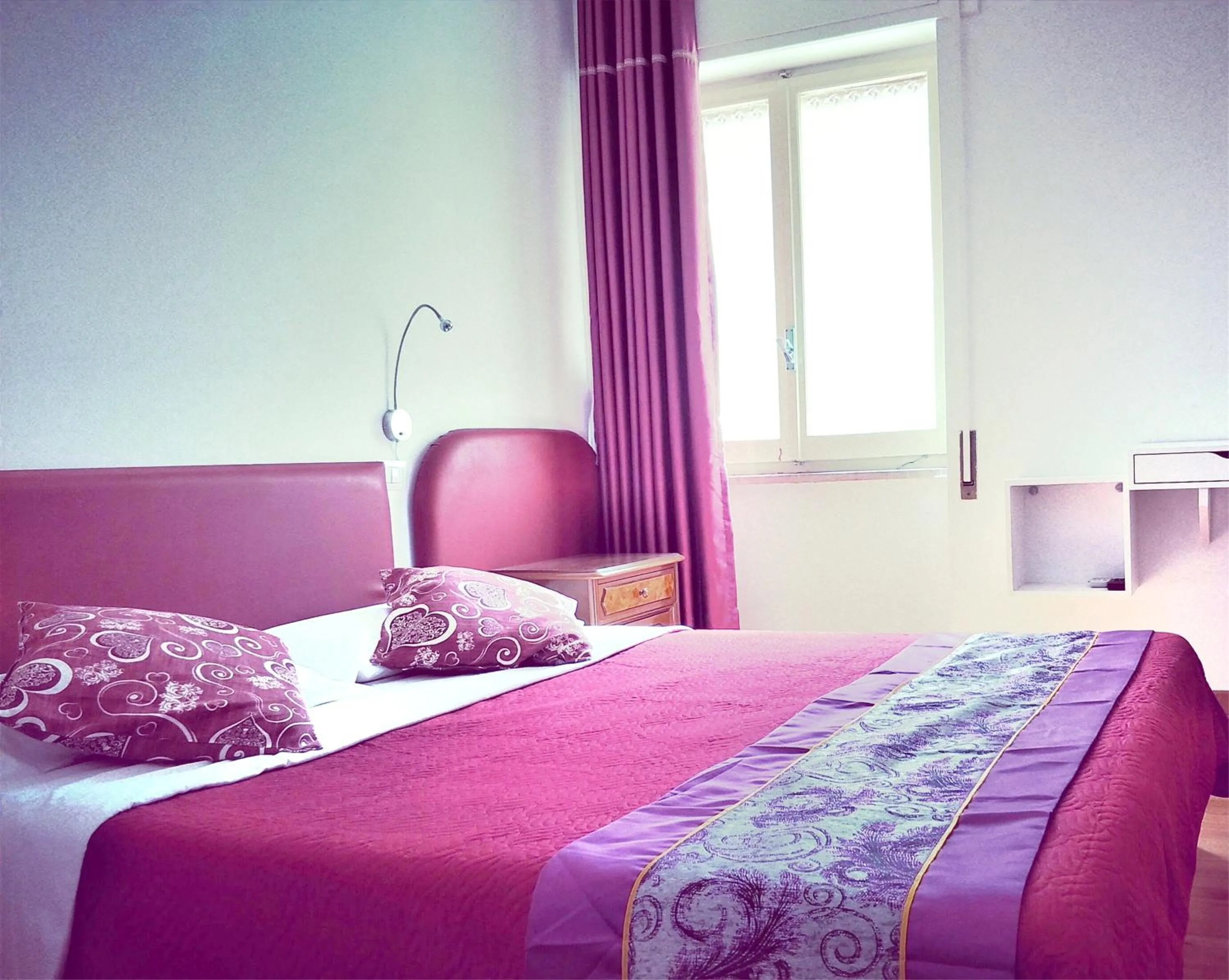 Summer, Bed in Ciclamino Siracusa