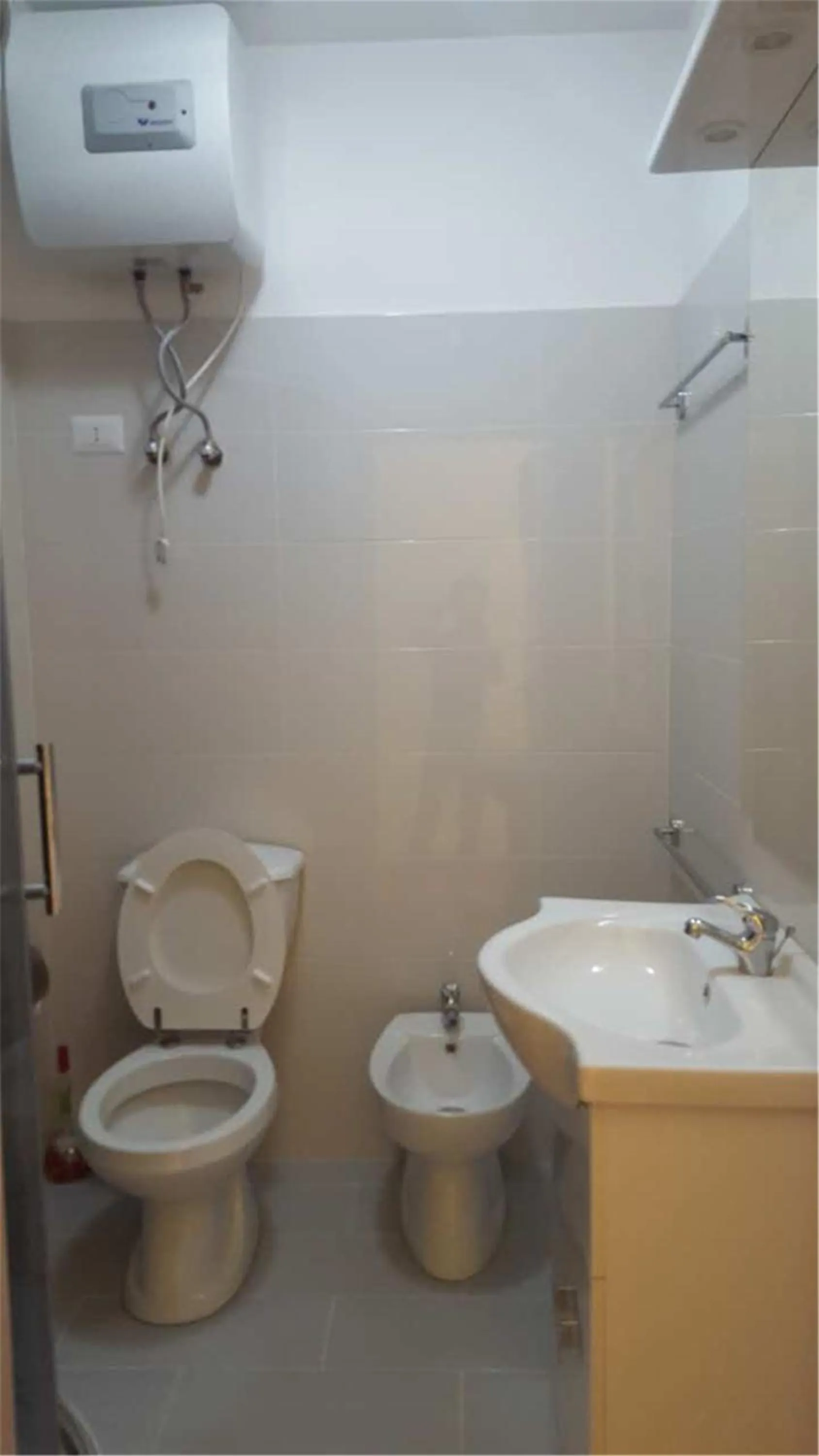 Shower in Ciclamino Siracusa