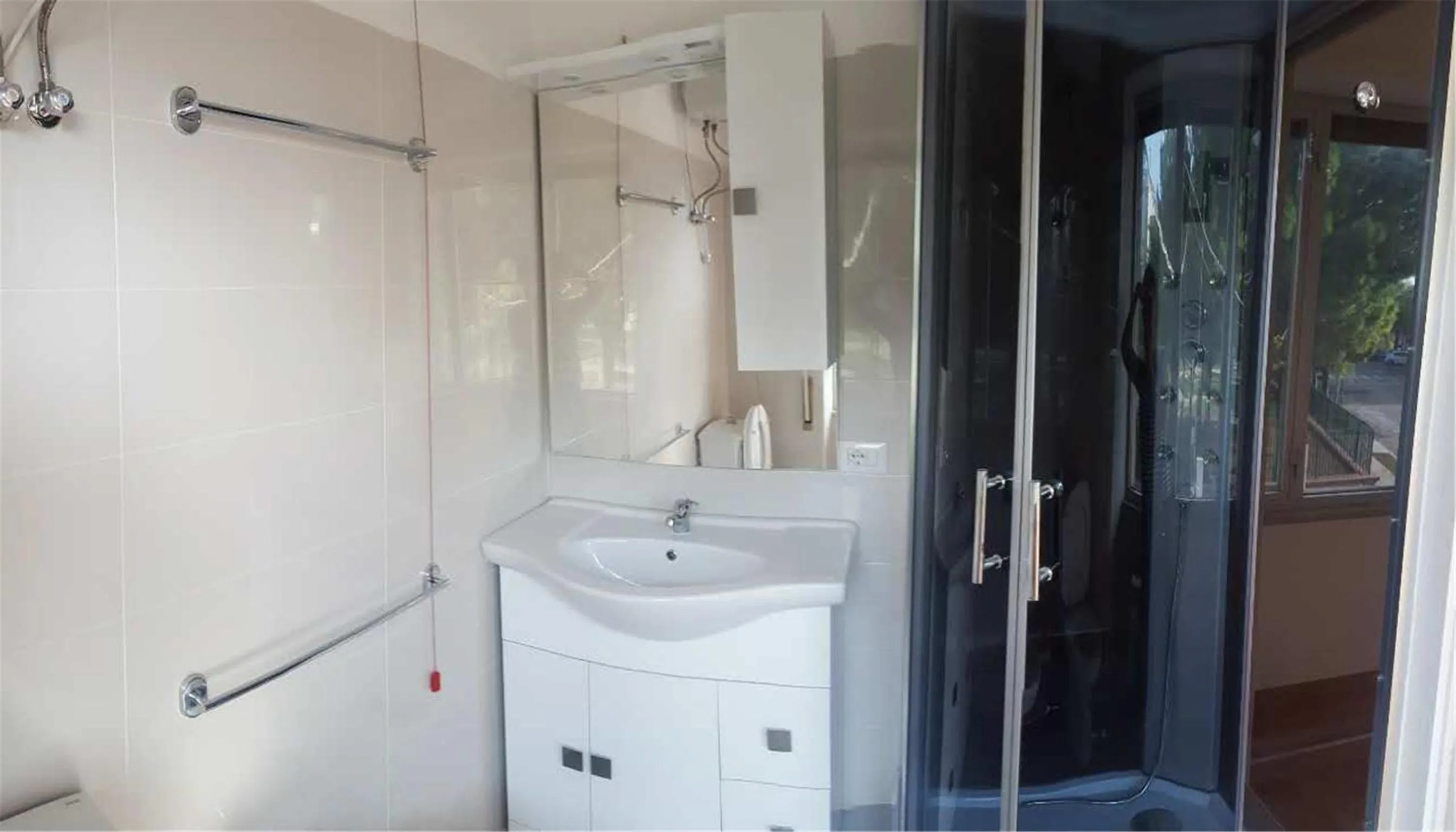 Shower in Ciclamino Siracusa