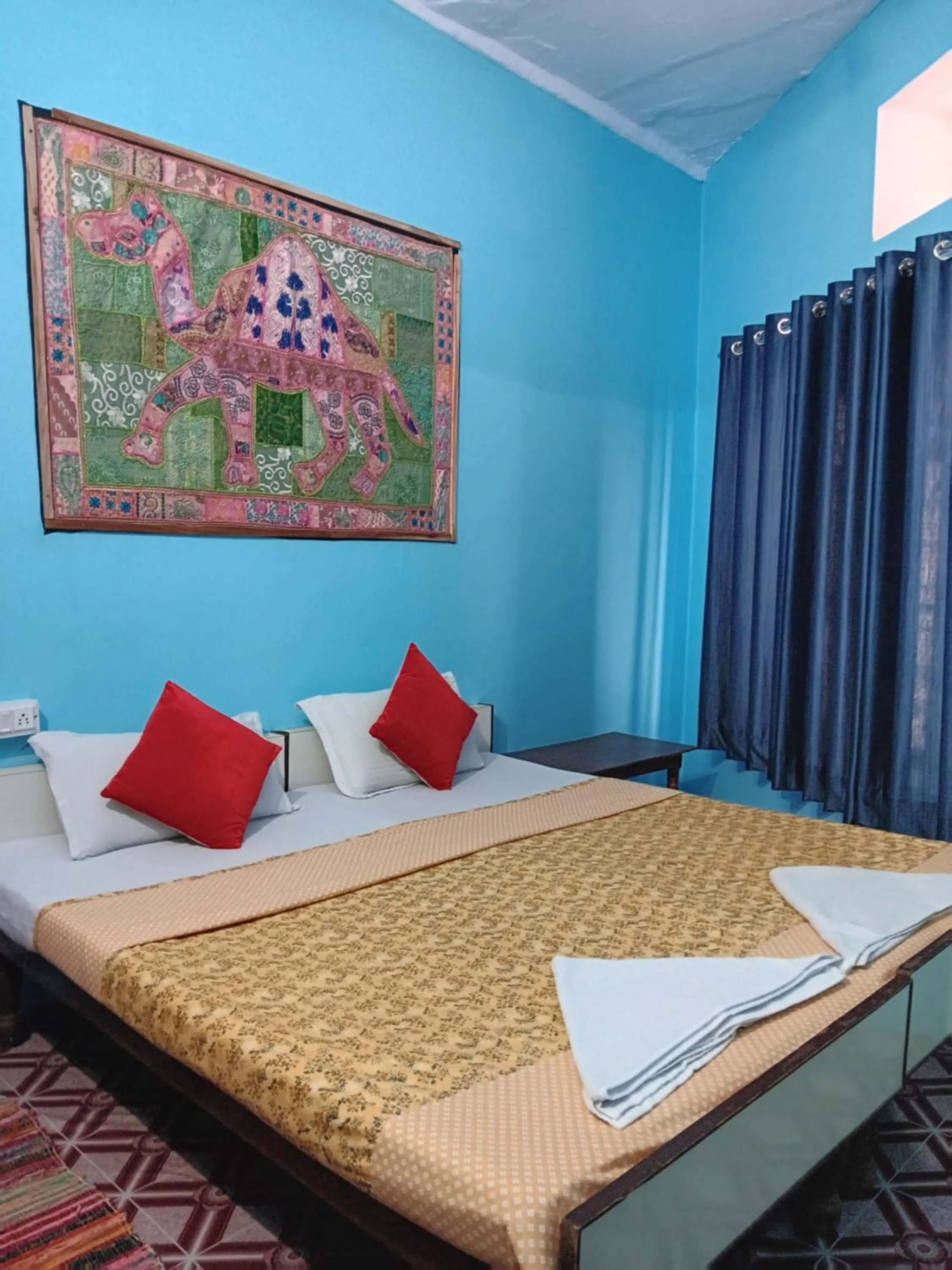 Bed in Mayur Guest House