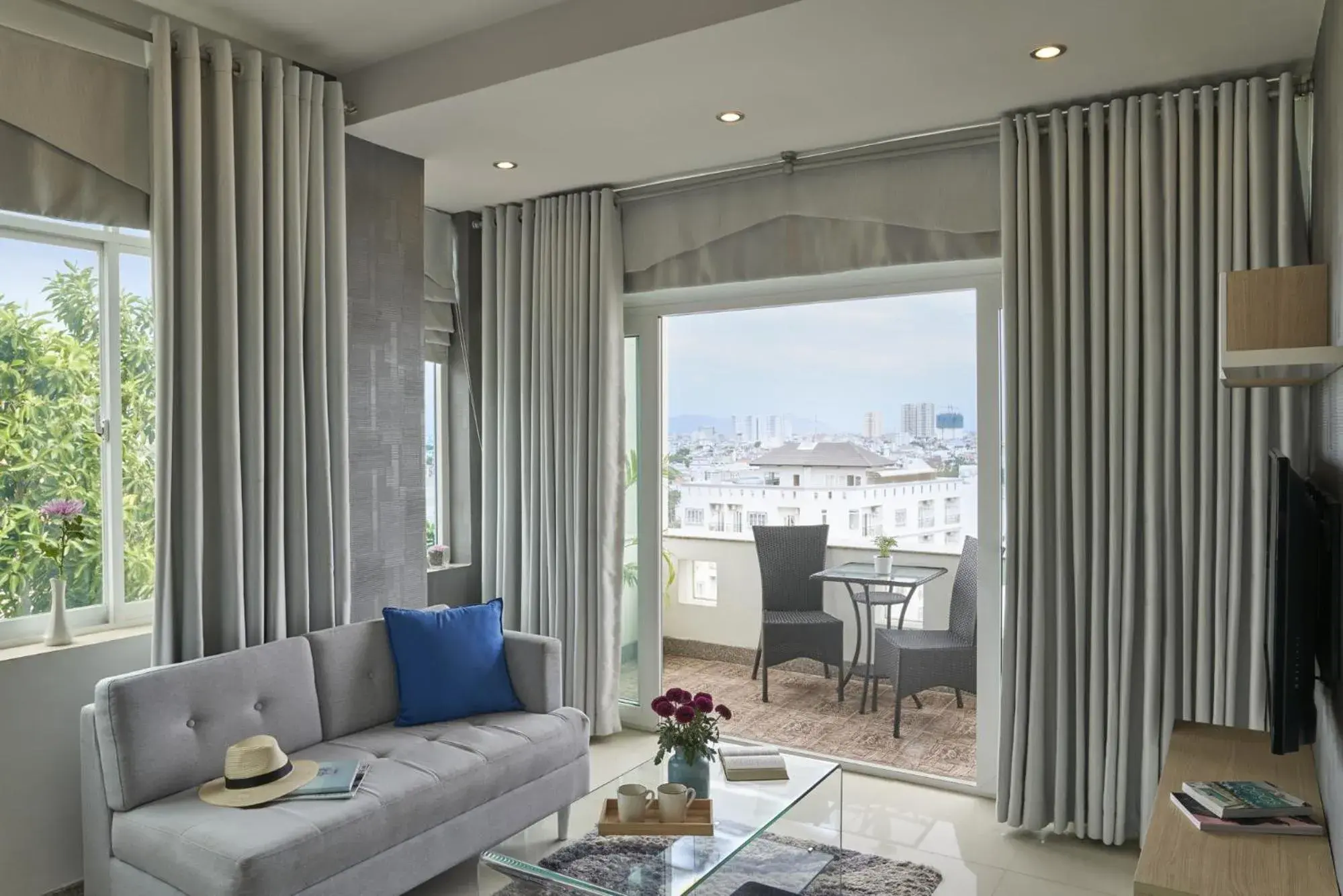 Suite with Hill View in The Wind Resort - Tropical Hillside Escape Suite with Hill View in The Wind Resort - Tropical Hillside Escape