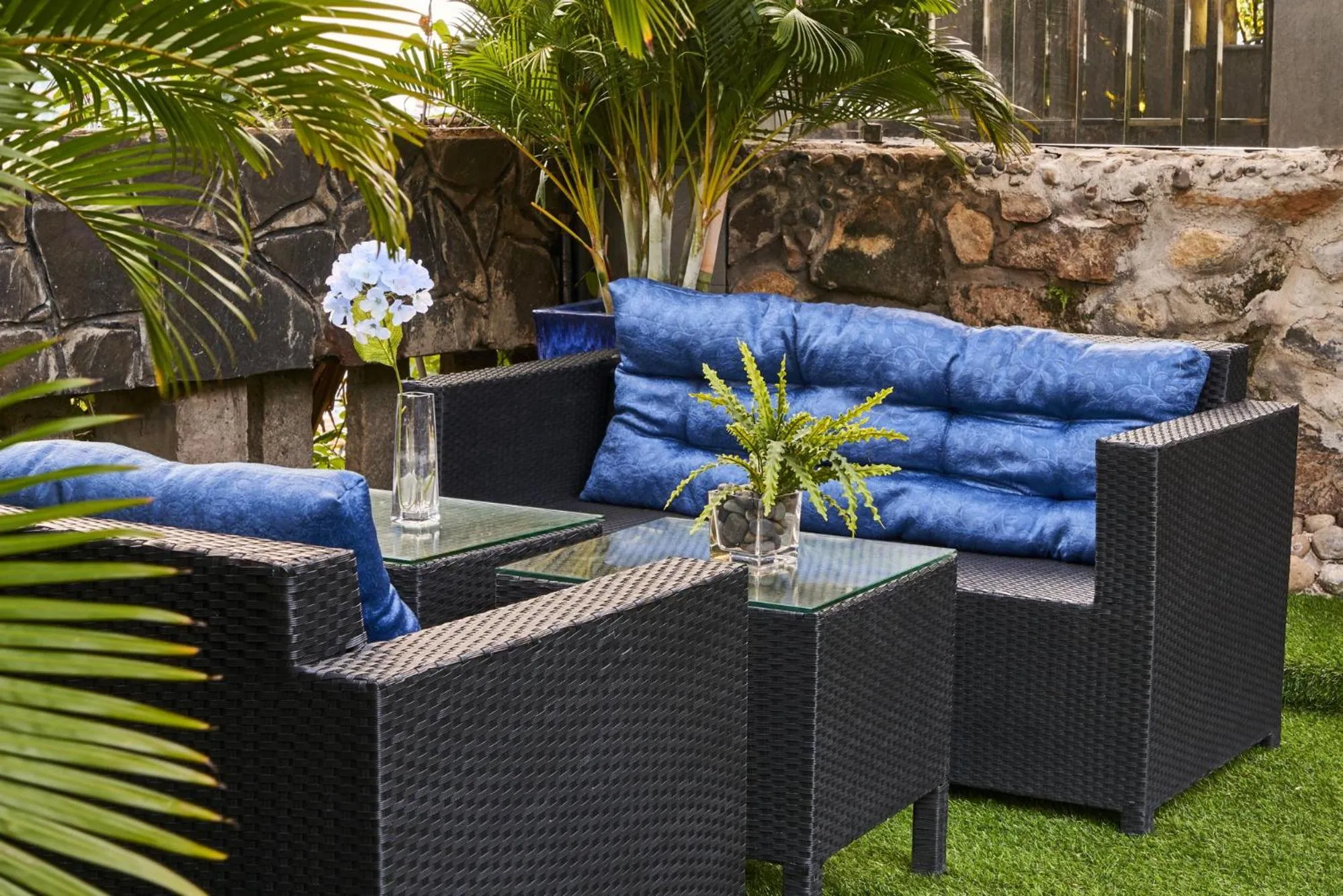 Restaurant/places to eat in The Wind Resort - Tropical Hillside Escape