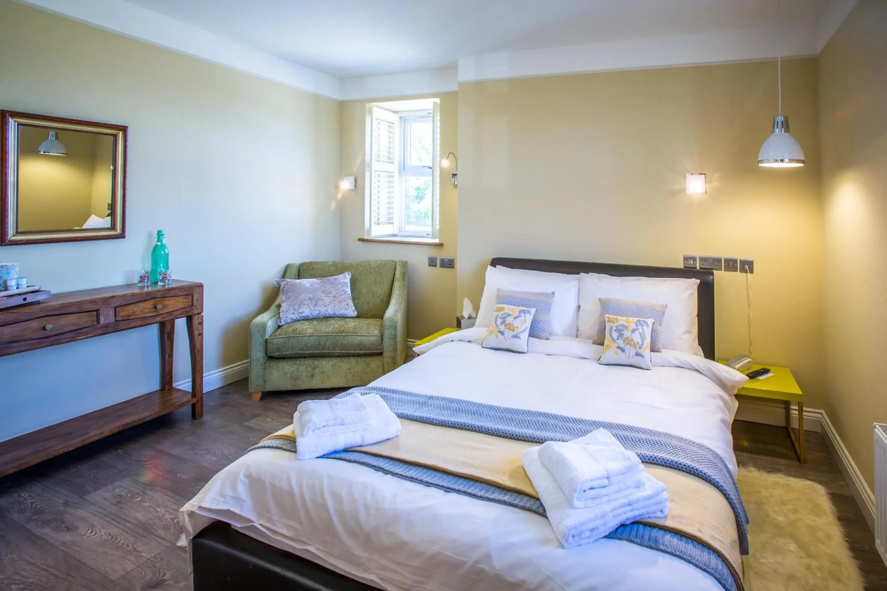 Sagitta Single Bath with Jets in Thomas Wright House Sagitta Single Bath with Jets in Thomas Wright House