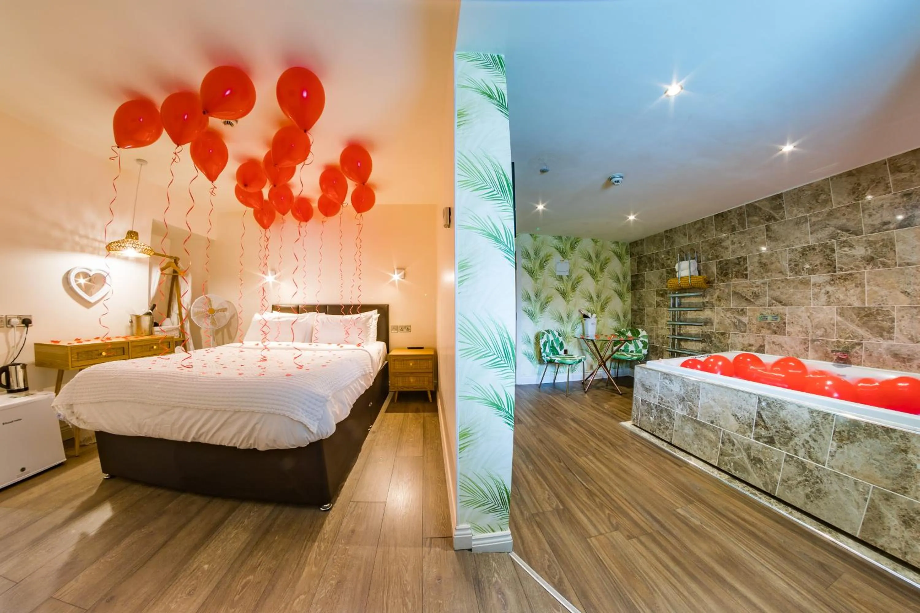 Bedroom, Bed in Thomas Wright House