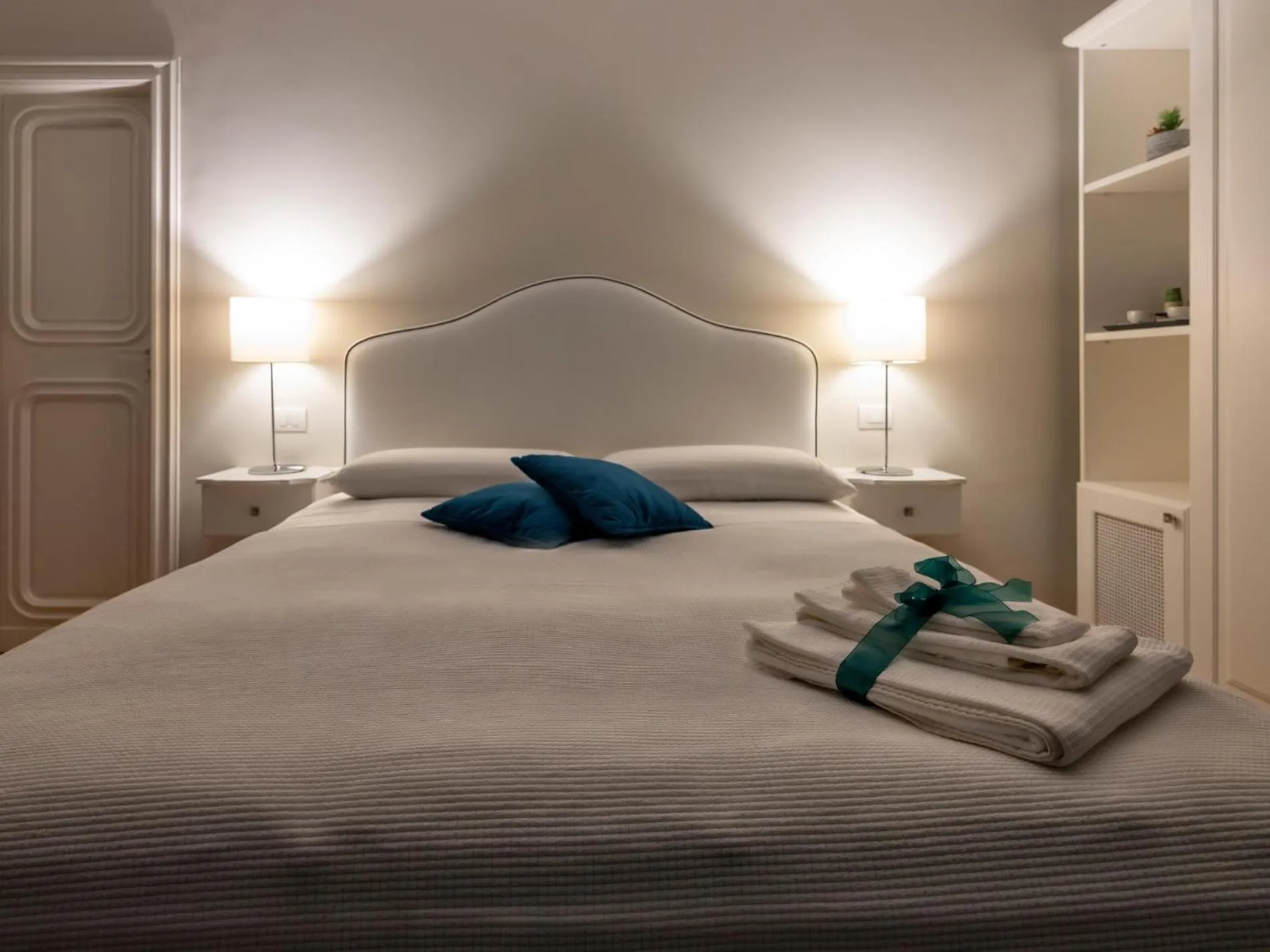 Photo of the whole room, Bed in Attico 195