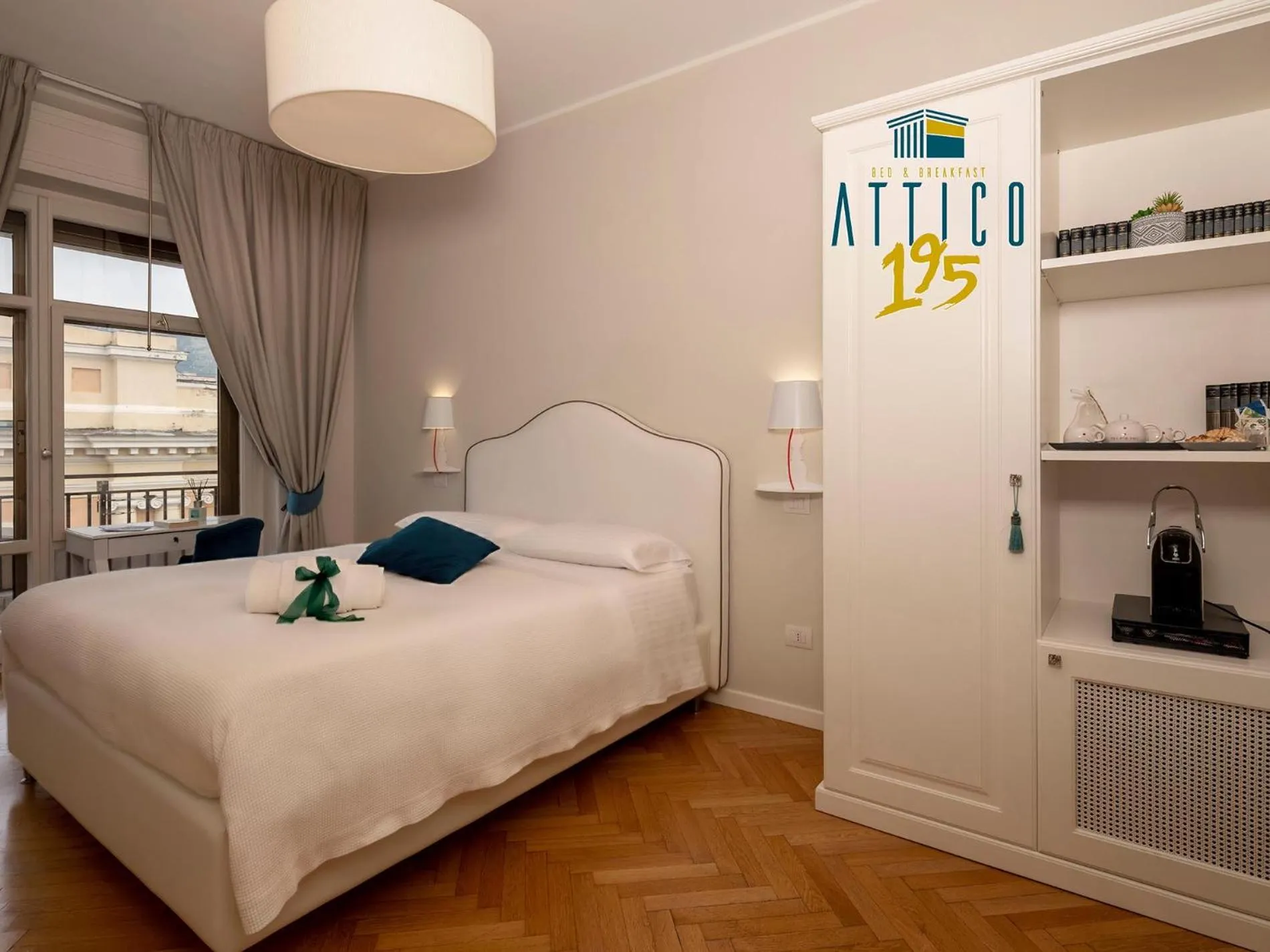 Photo of the whole room, Bed in Attico 195