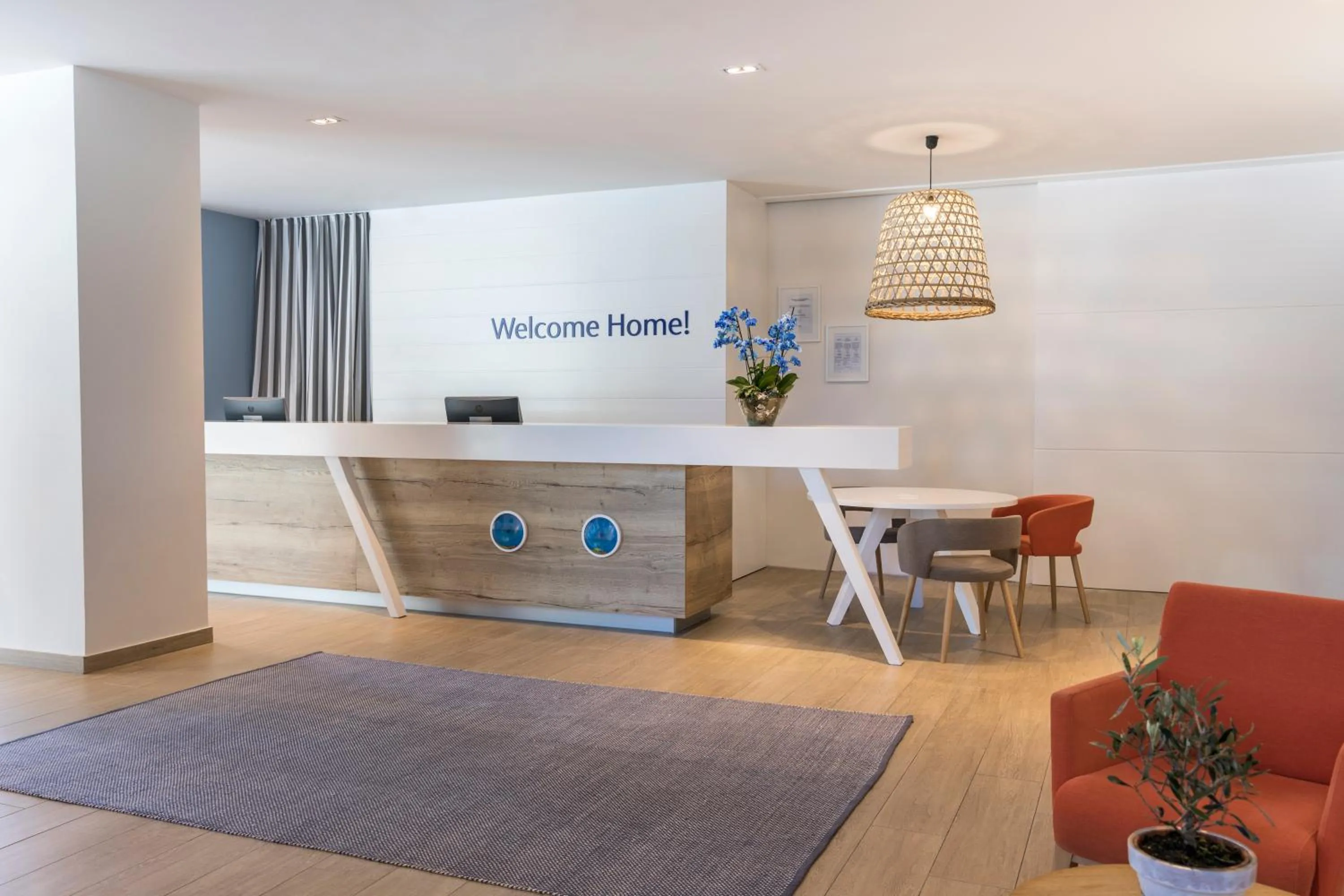 Lobby or reception in Falkensteiner Hotel Park Punat