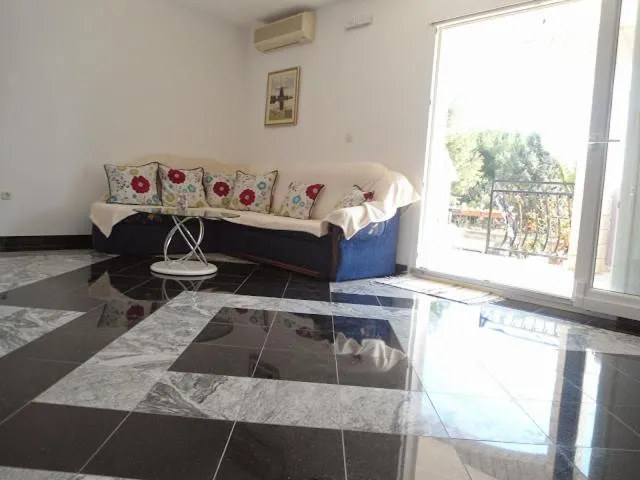 Apartments Slavica Trogir