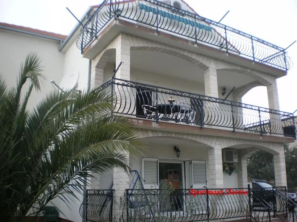 Facade/entrance in Apartments Slavica Trogir