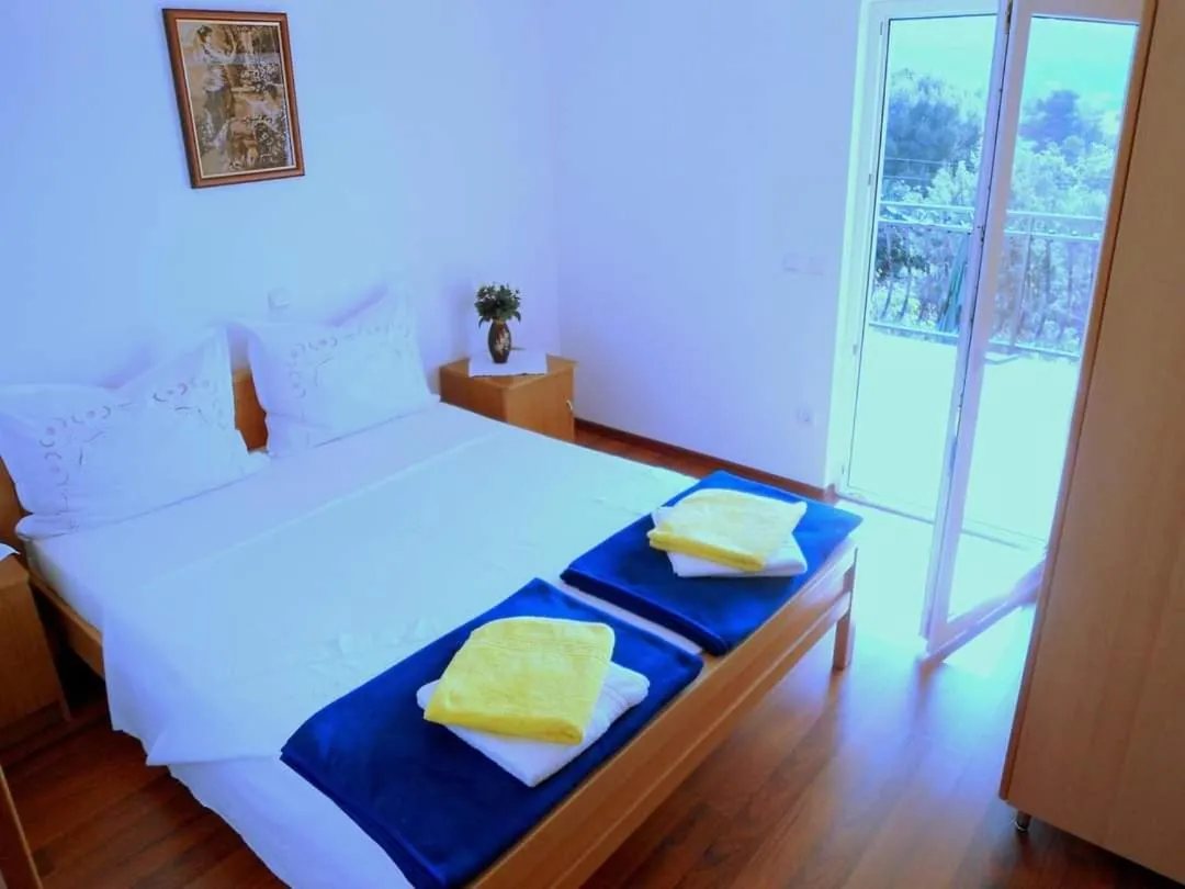Bed in Apartments Slavica Trogir