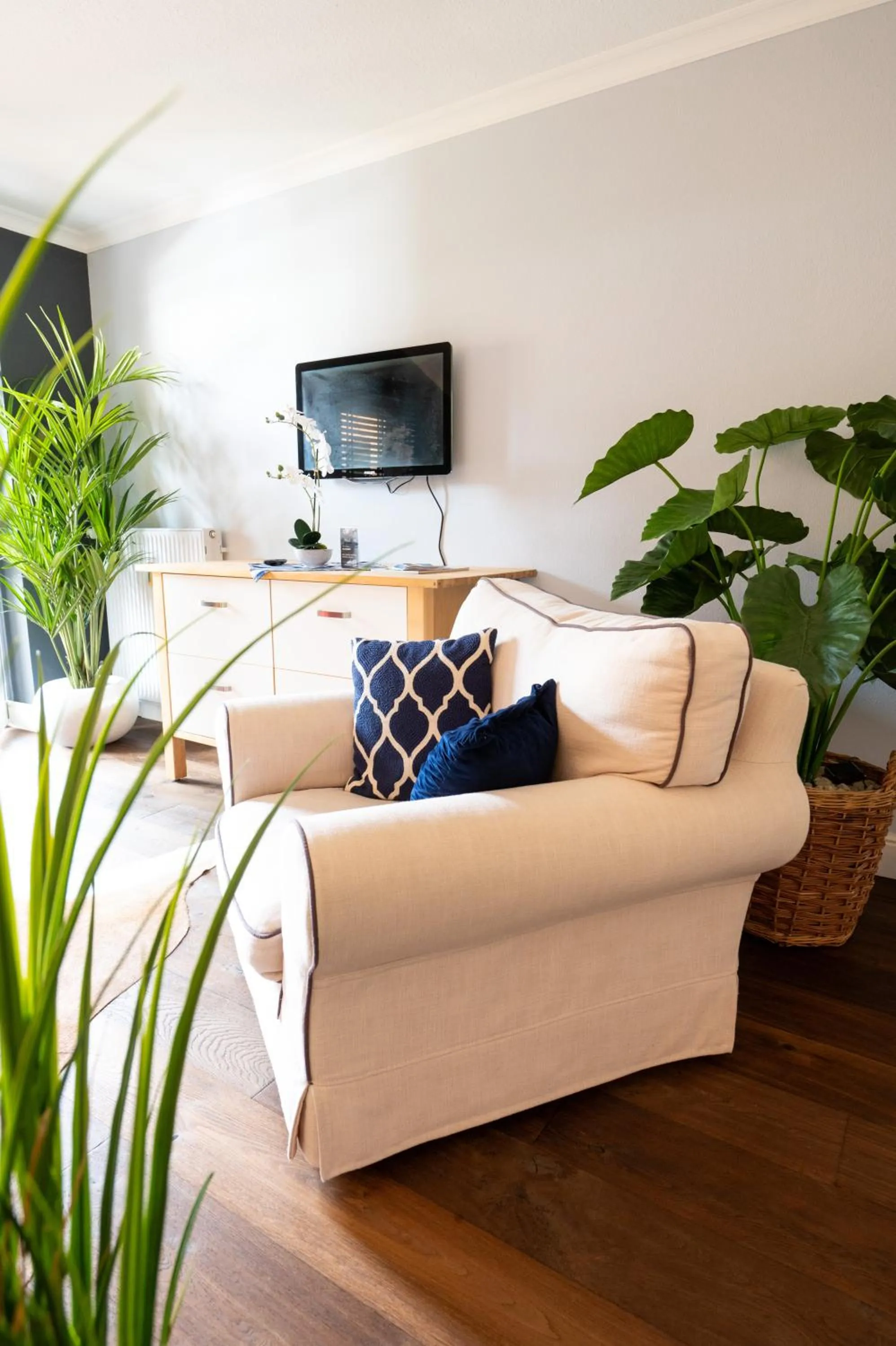 Living room in ALPENLIEBE - Sauna & Whirlpool - APARTments