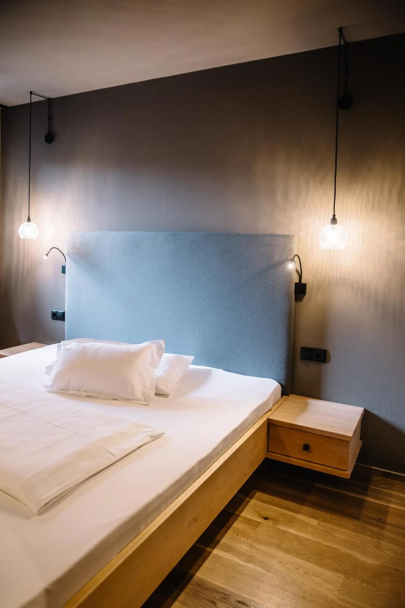 Bed in Panoramic Suites Winzerhöhe