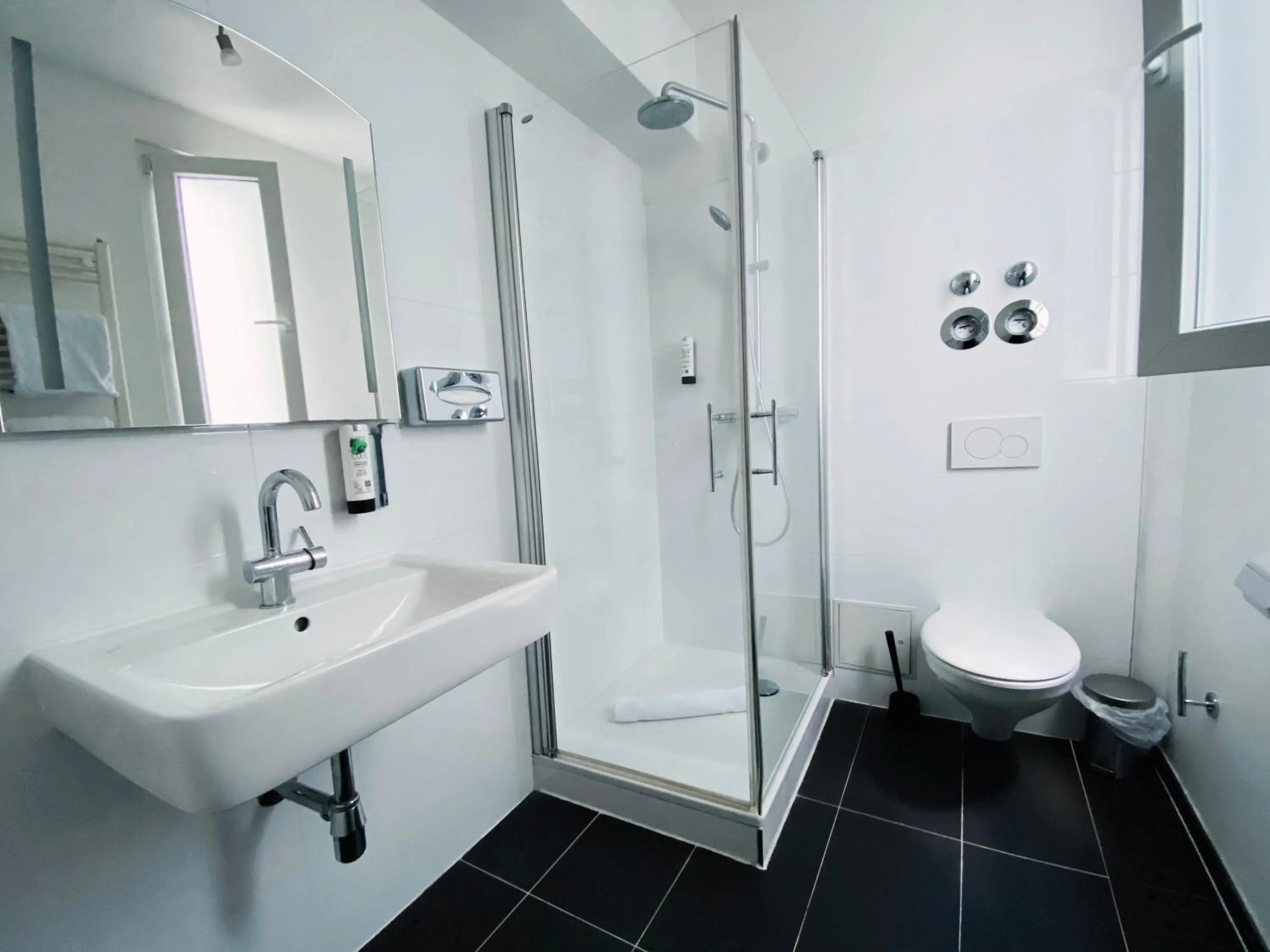 Bathroom in Victoria Apartments