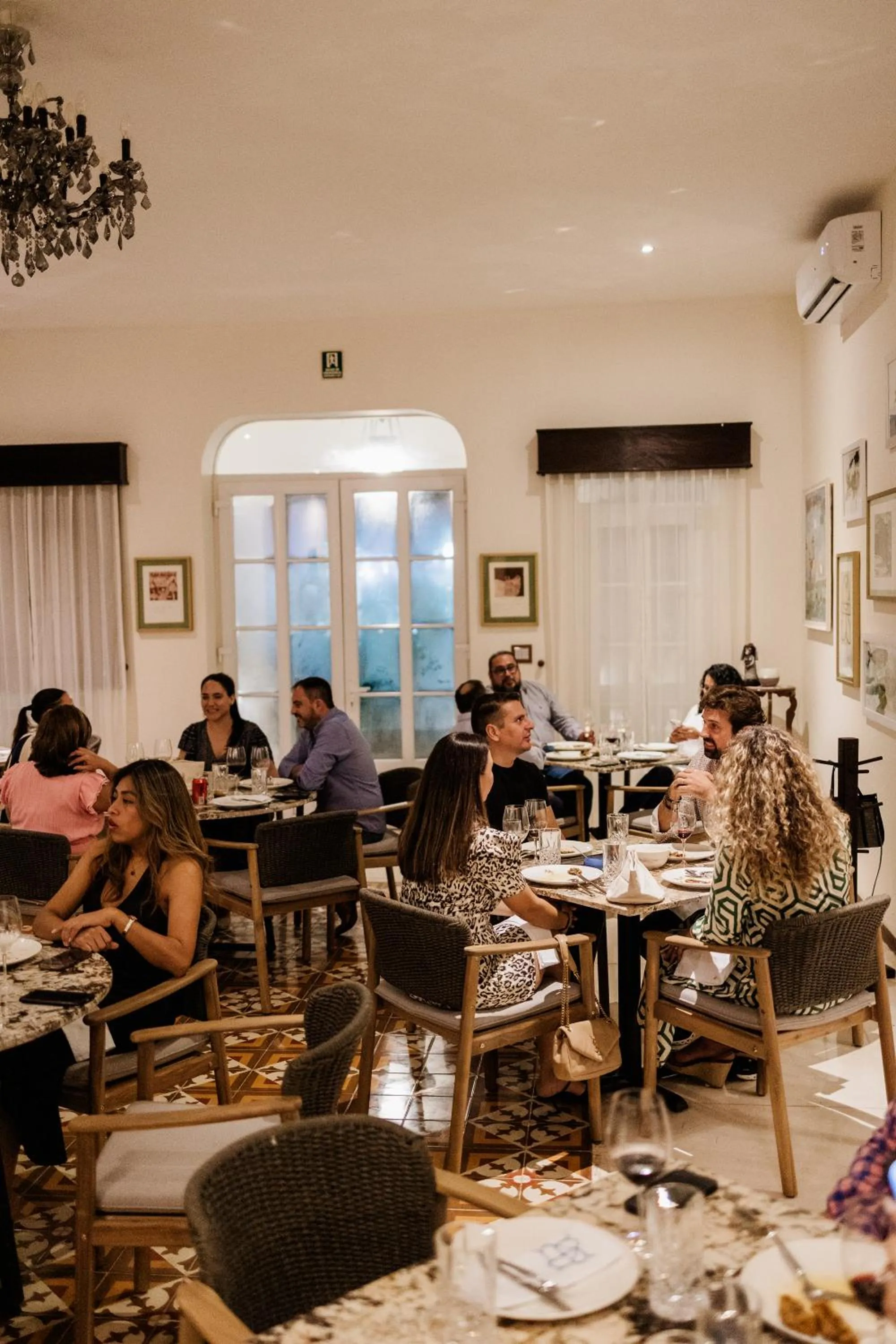 Restaurant/places to eat in Delfina Boutique Hotel