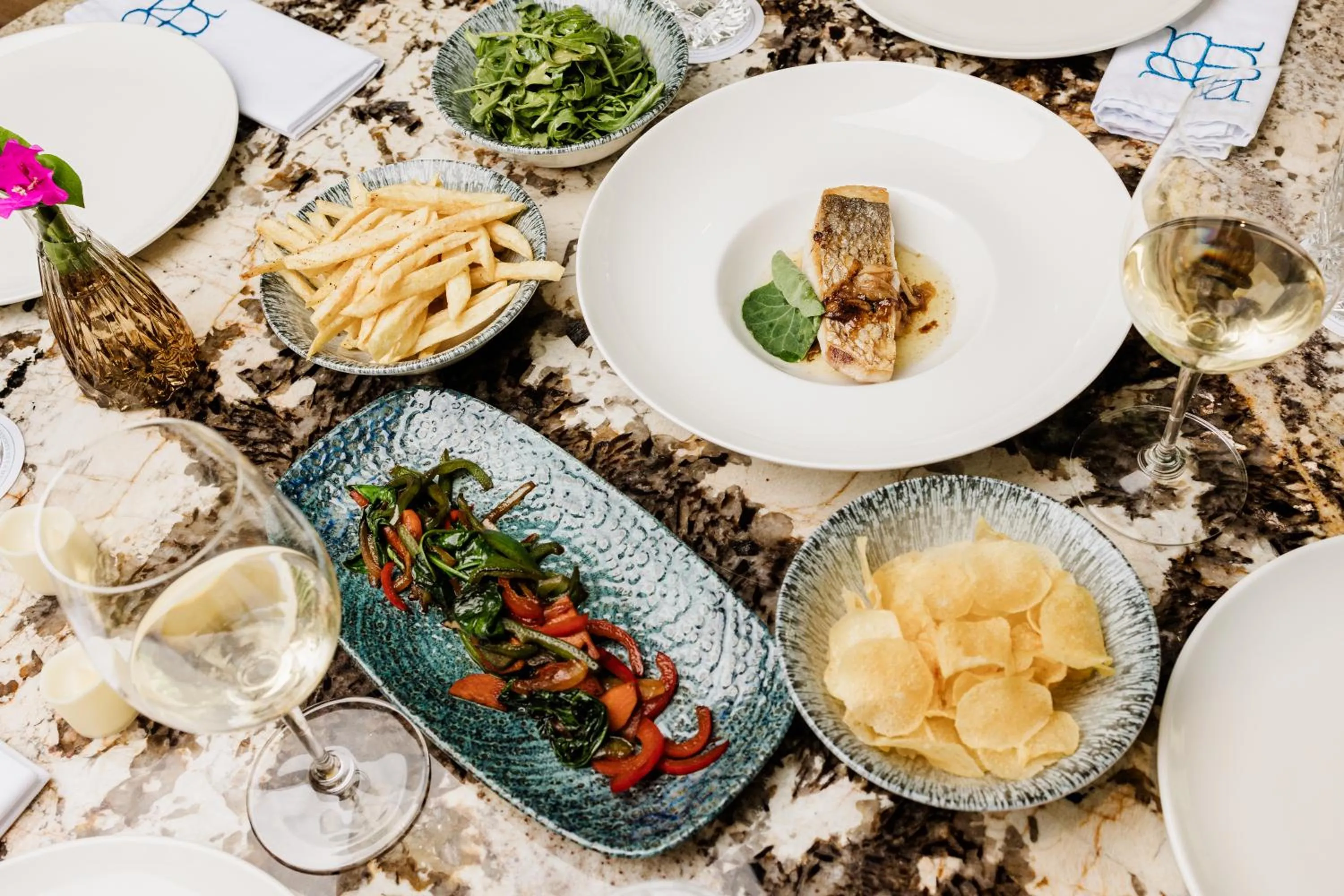 Restaurant/places to eat in Delfina Boutique Hotel