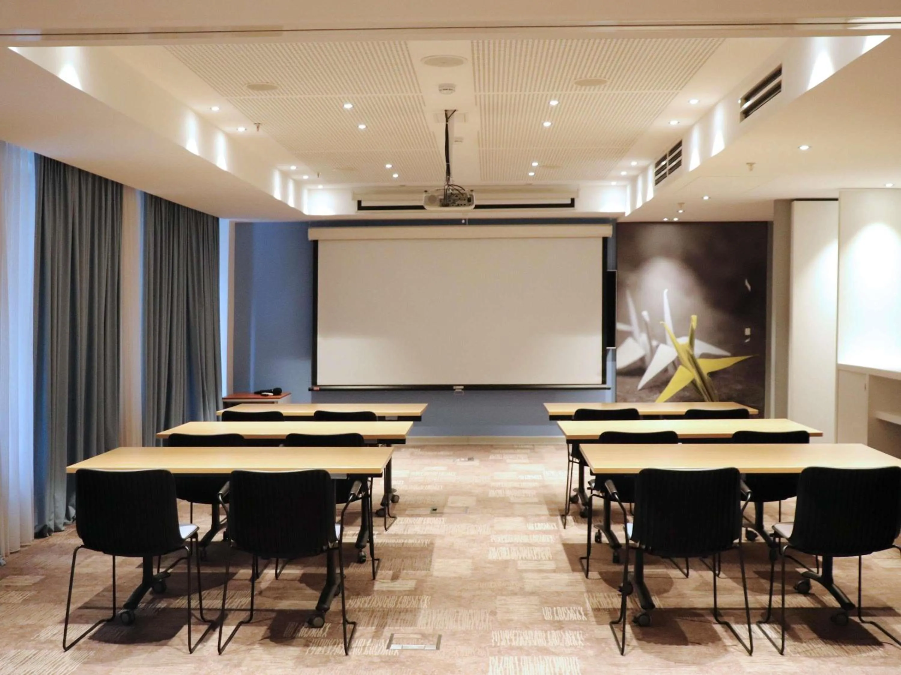Meeting/conference room in ibis Yerevan Center