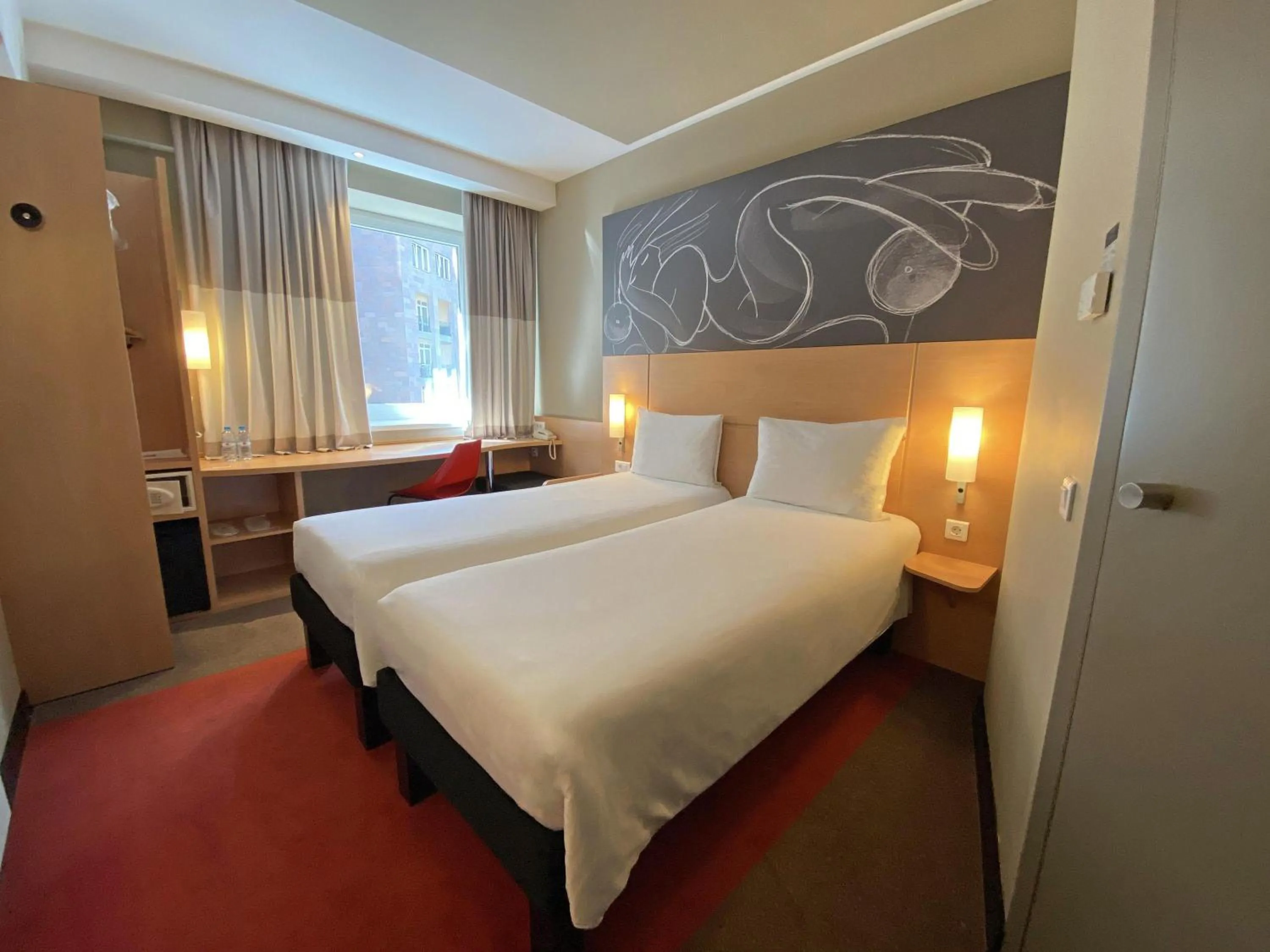 Bedroom, Bed in ibis Yerevan Center