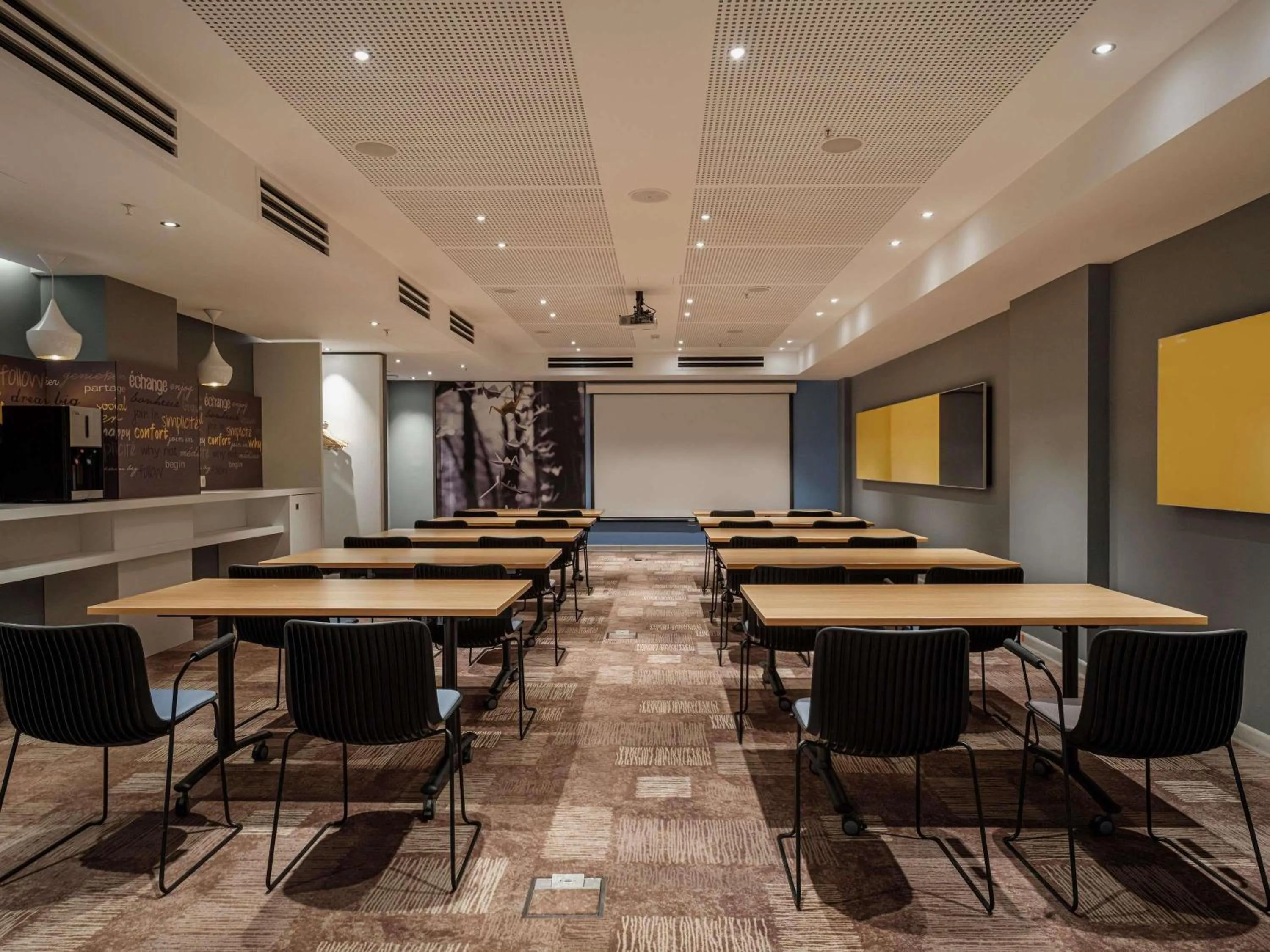Meeting/conference room in ibis Yerevan Center