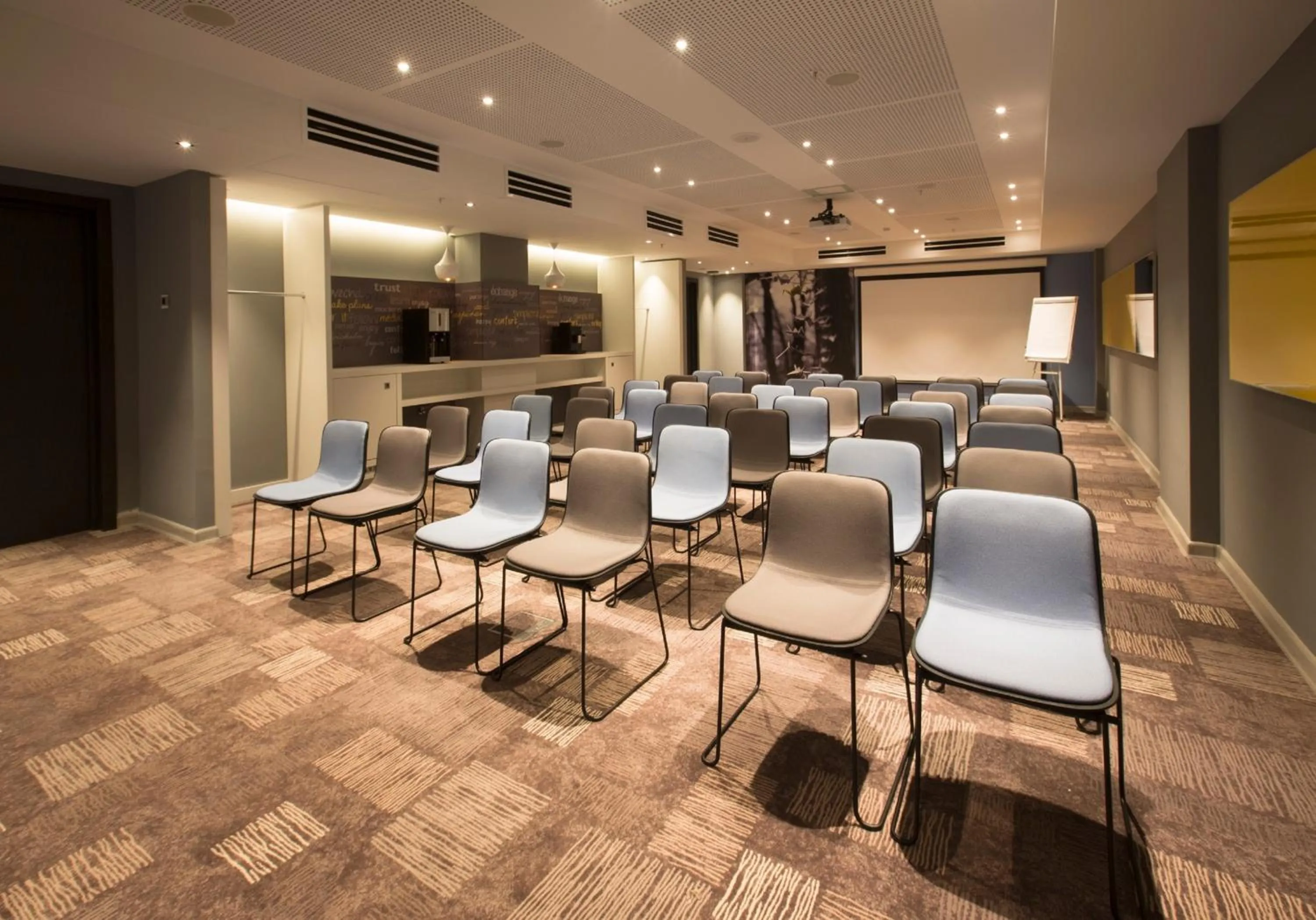 Meeting/conference room in ibis Yerevan Center