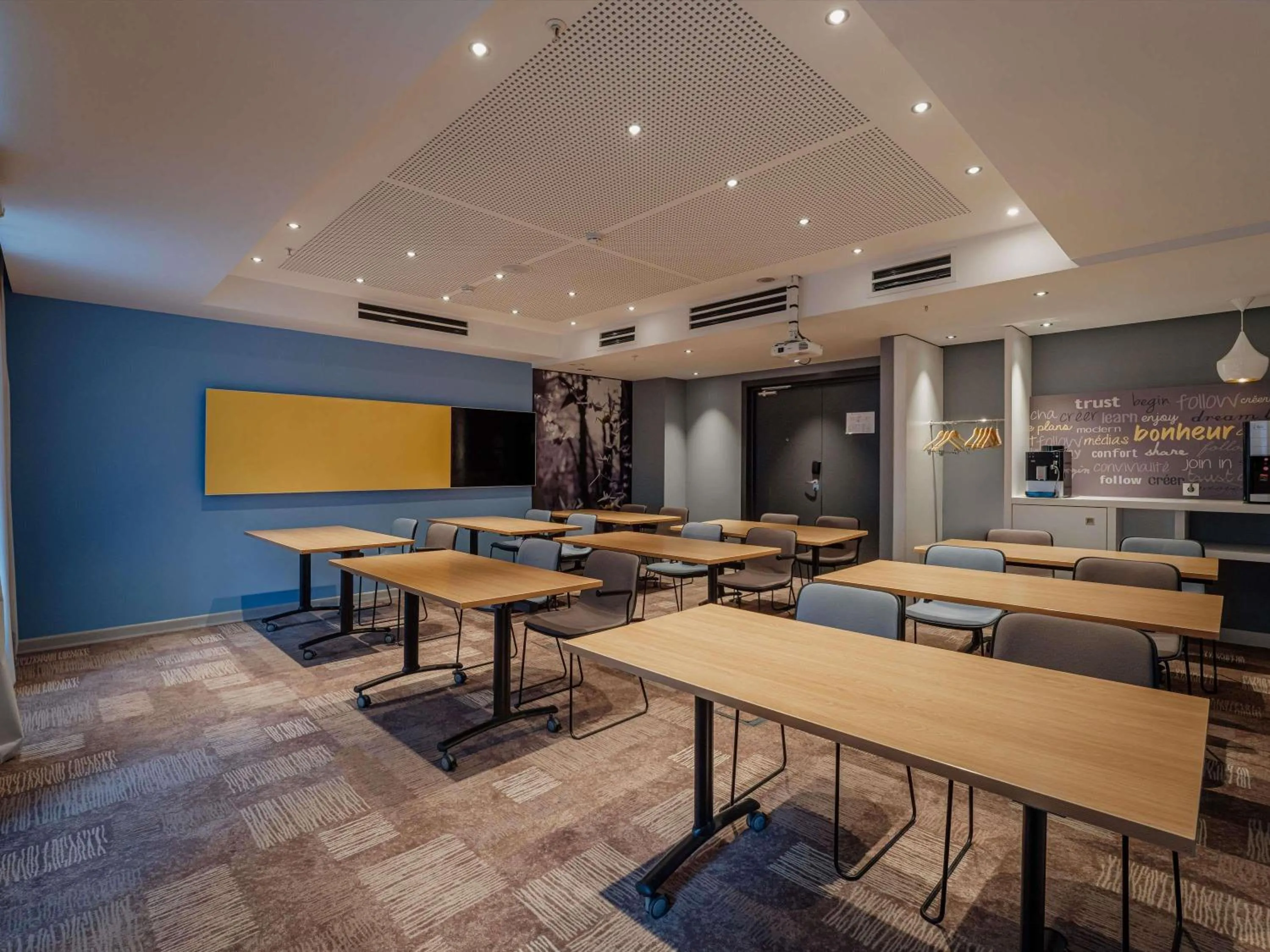 Meeting/conference room in ibis Yerevan Center