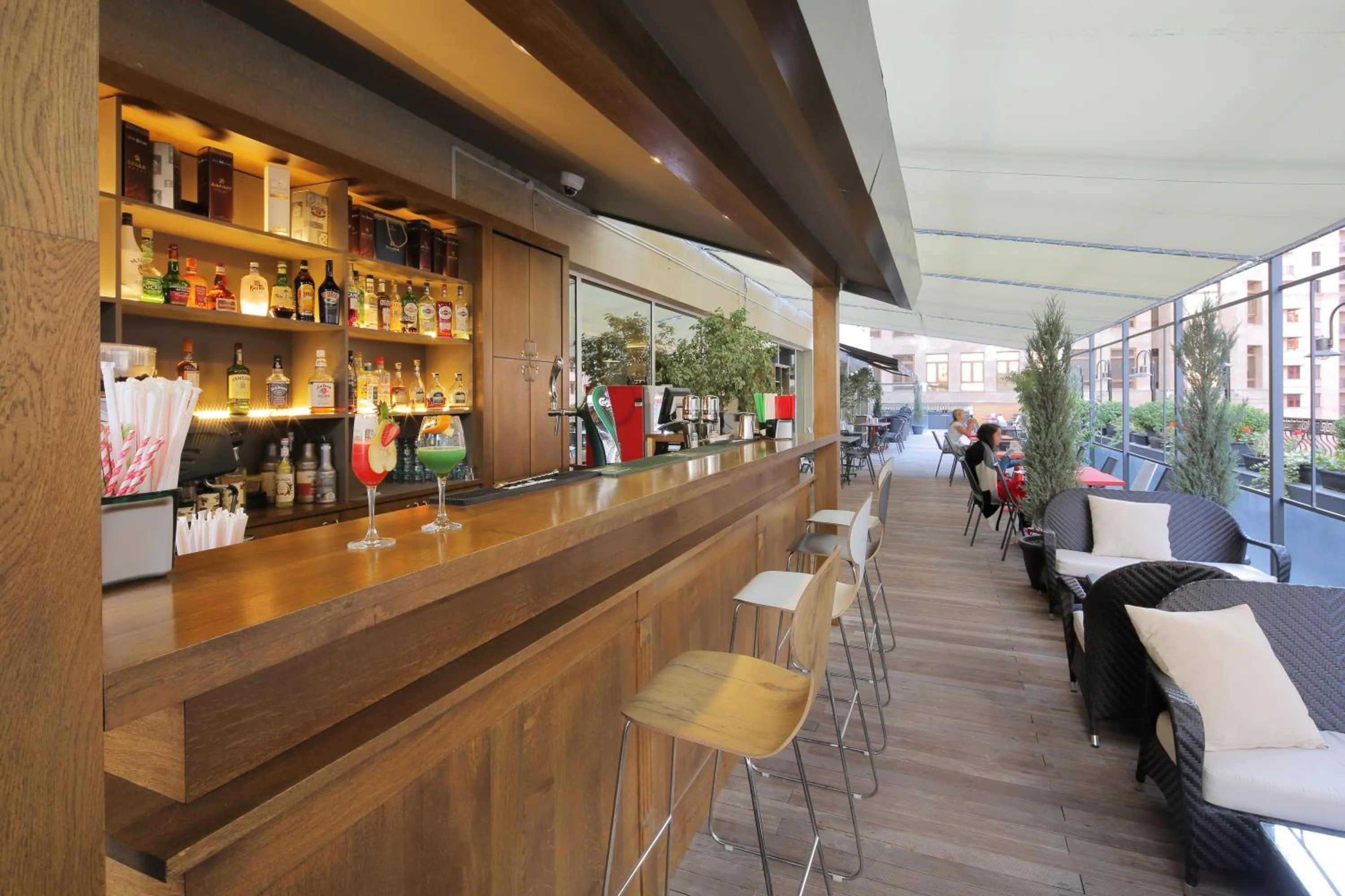 Restaurant/places to eat in ibis Yerevan Center