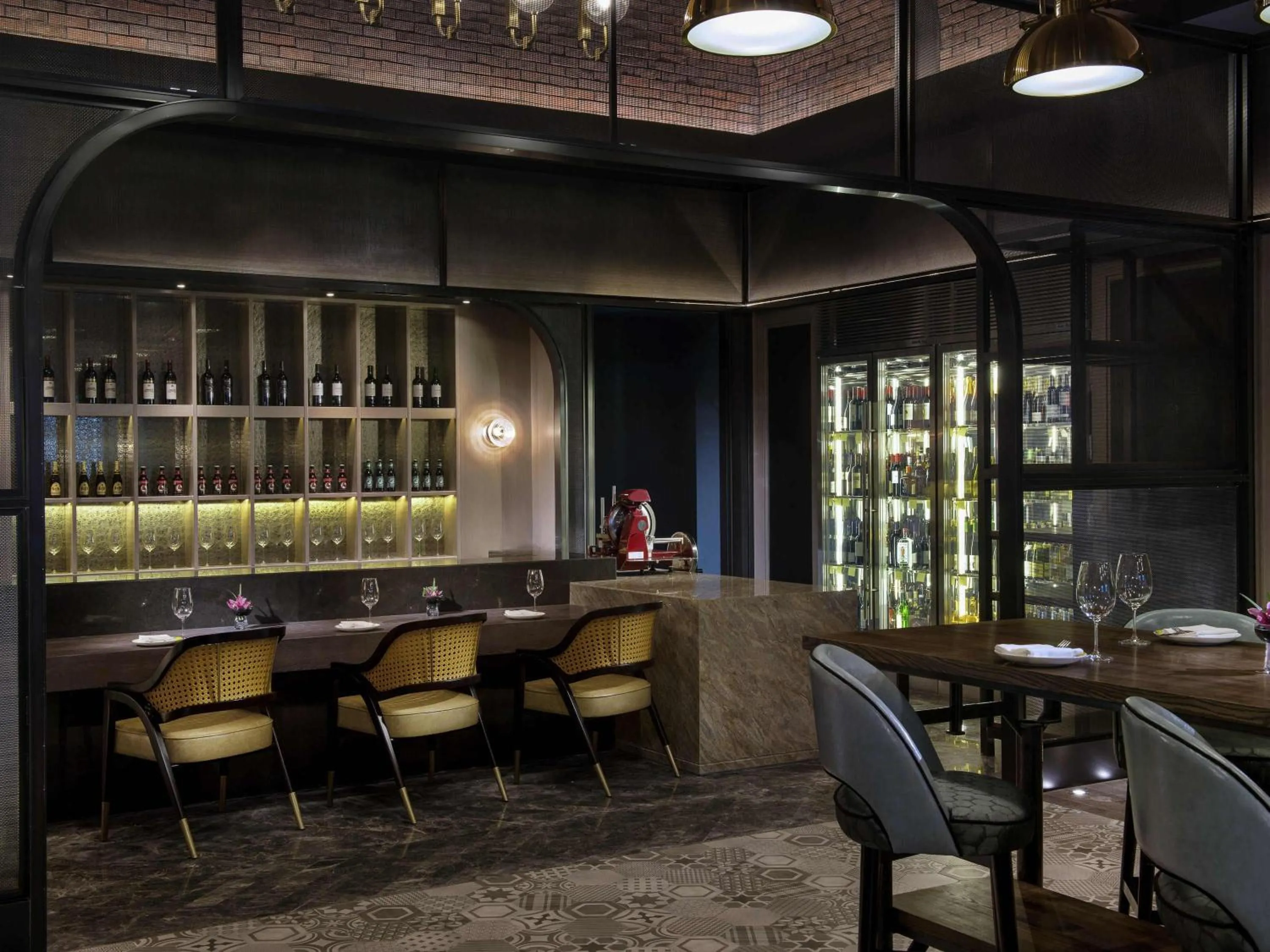 Lounge or bar in Sofitel Shanghai Hongqiao