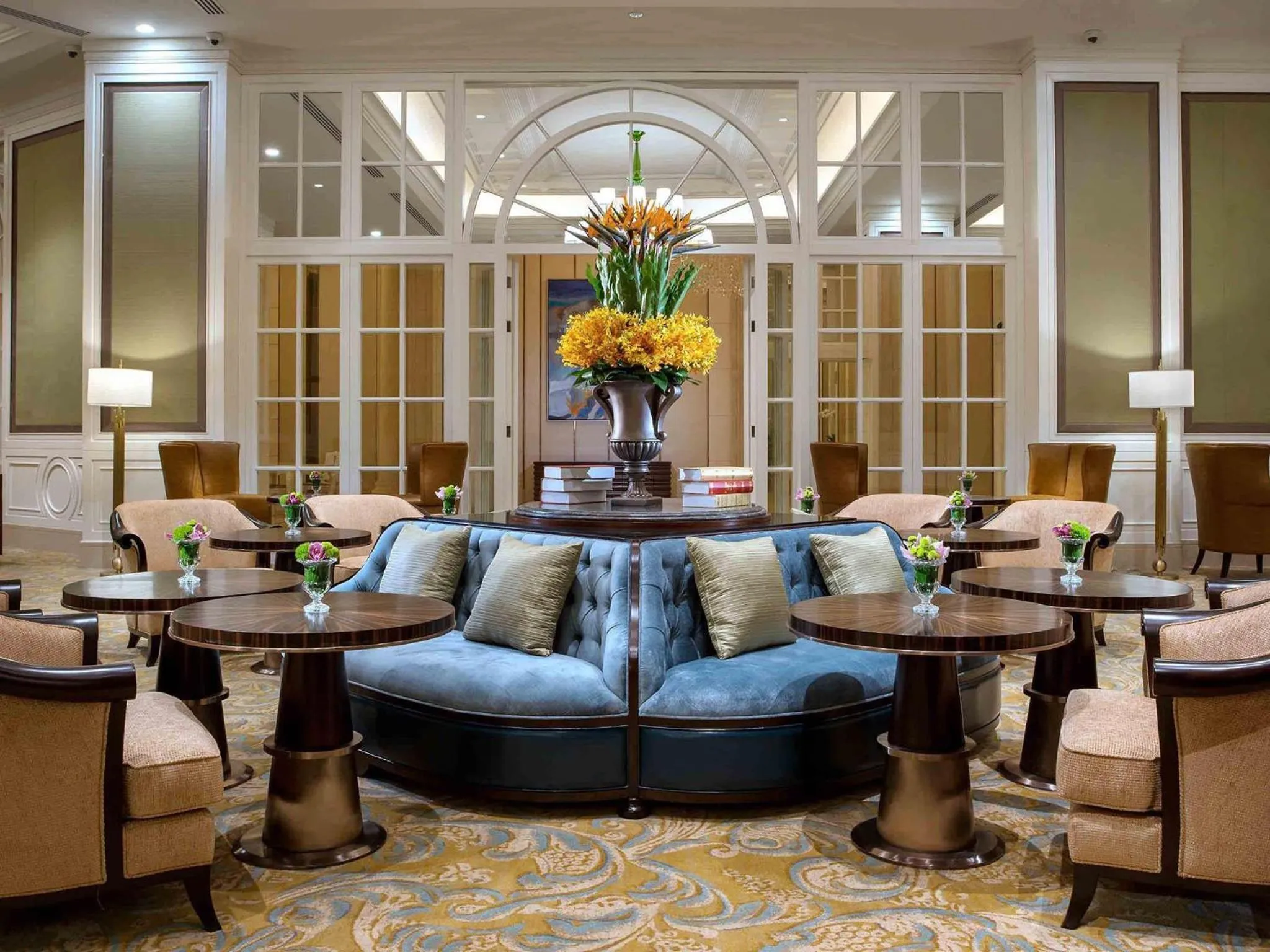 Lounge or bar in Sofitel Shanghai Hongqiao