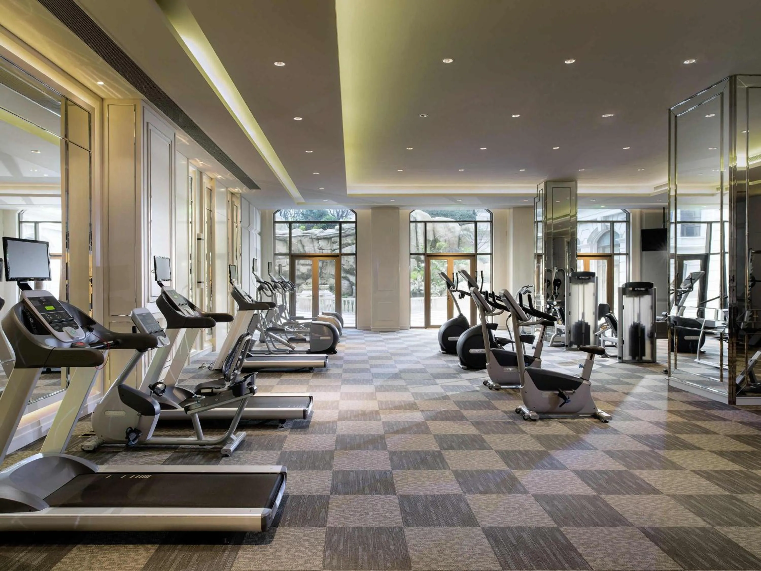 Fitness centre/facilities in Sofitel Shanghai Hongqiao