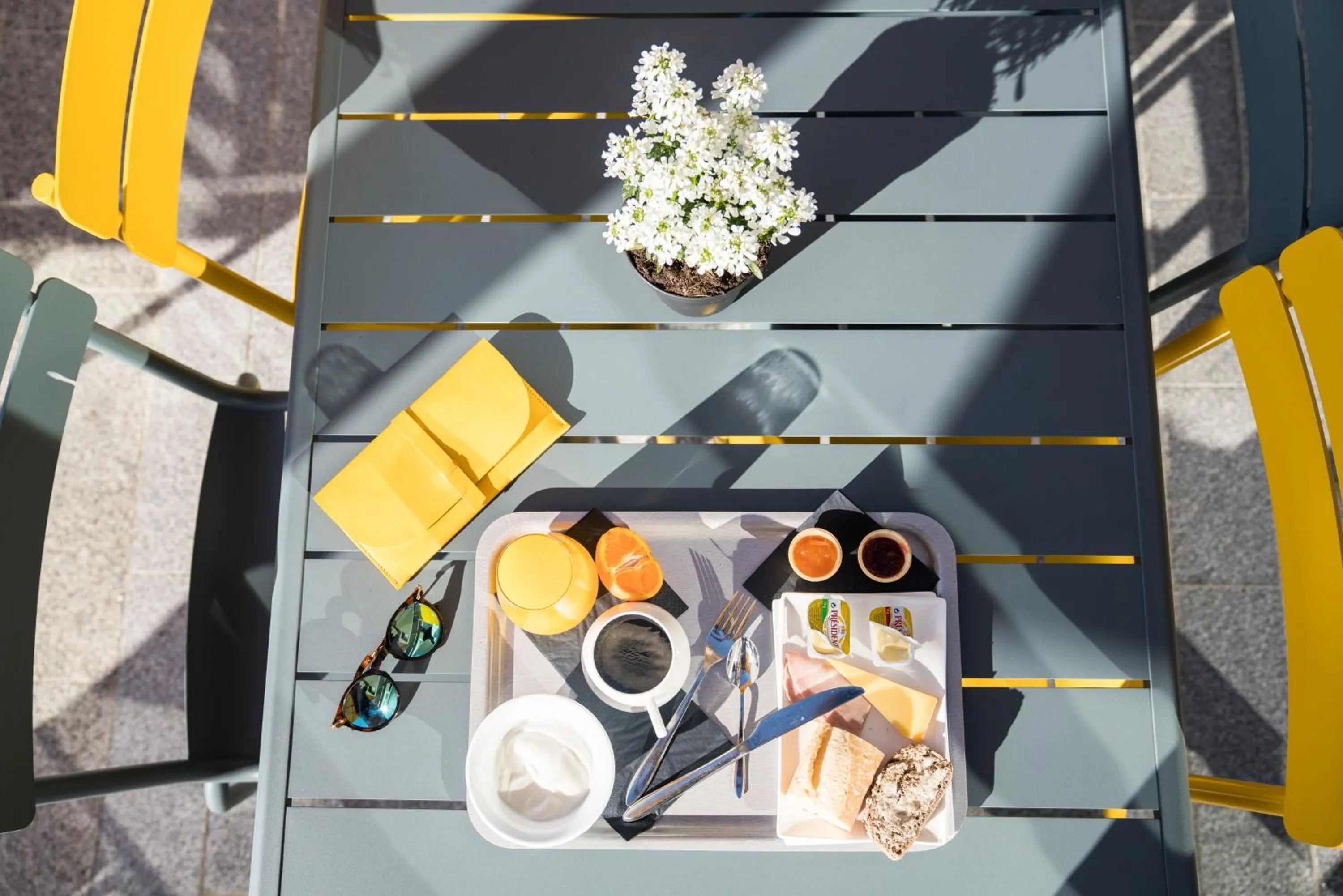 Balcony/Terrace in ibis Styles Versailles Guyancourt