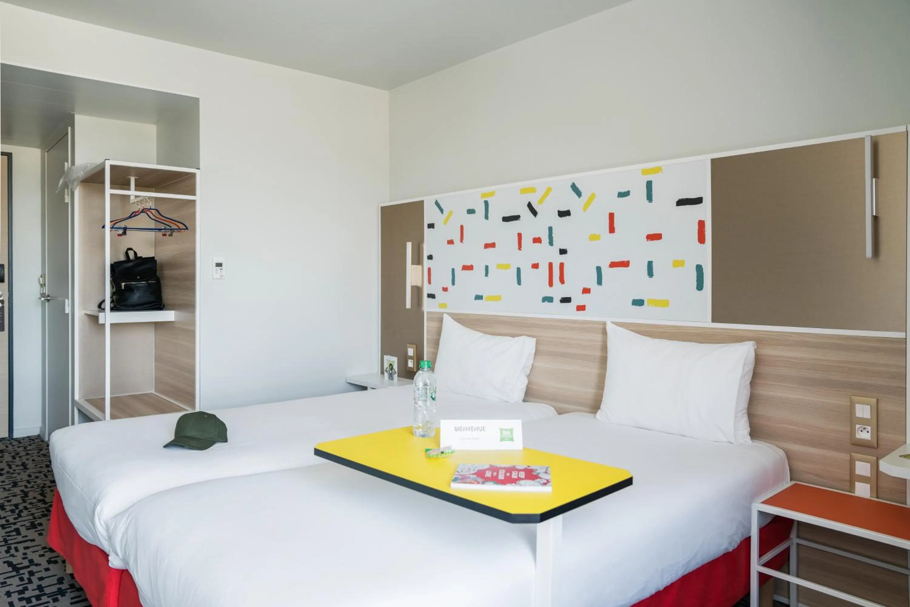 Bed in ibis Styles Versailles Guyancourt