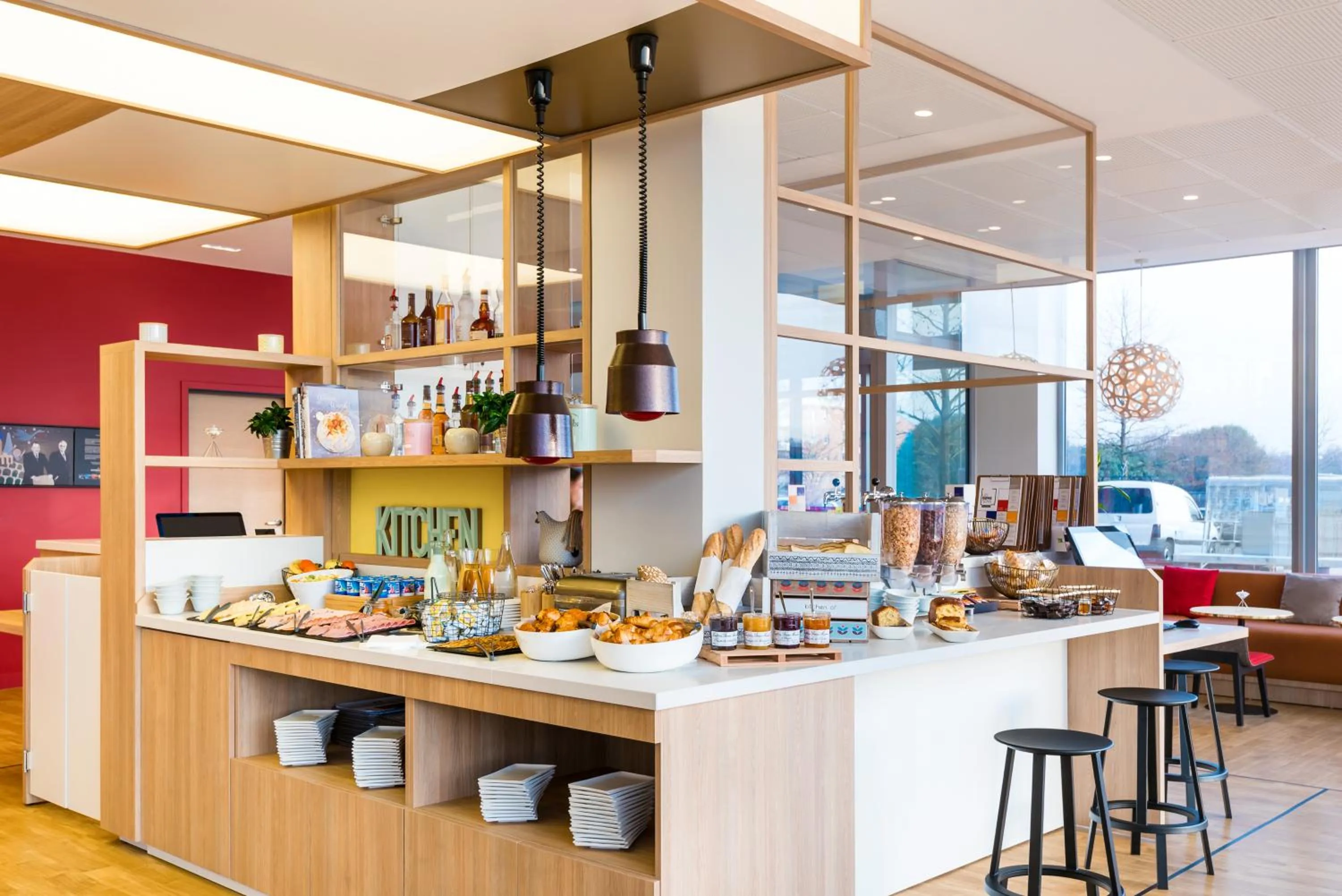 Restaurant/places to eat in ibis Styles Versailles Guyancourt